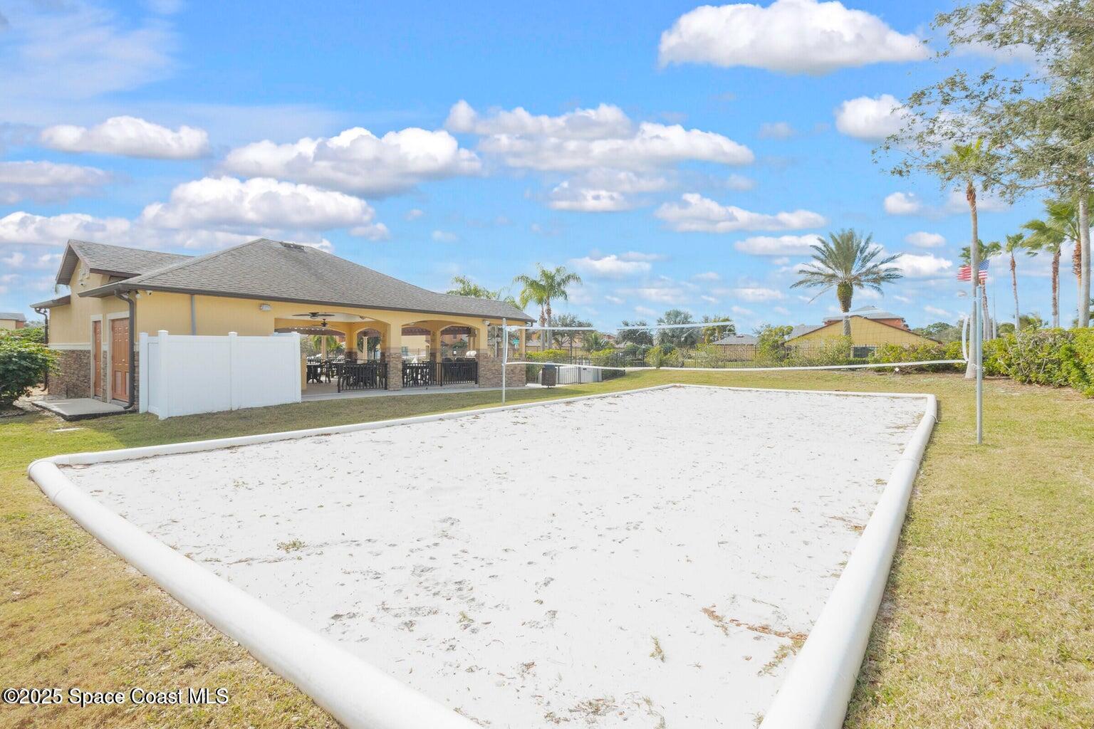 785 Luminary Circle, 103