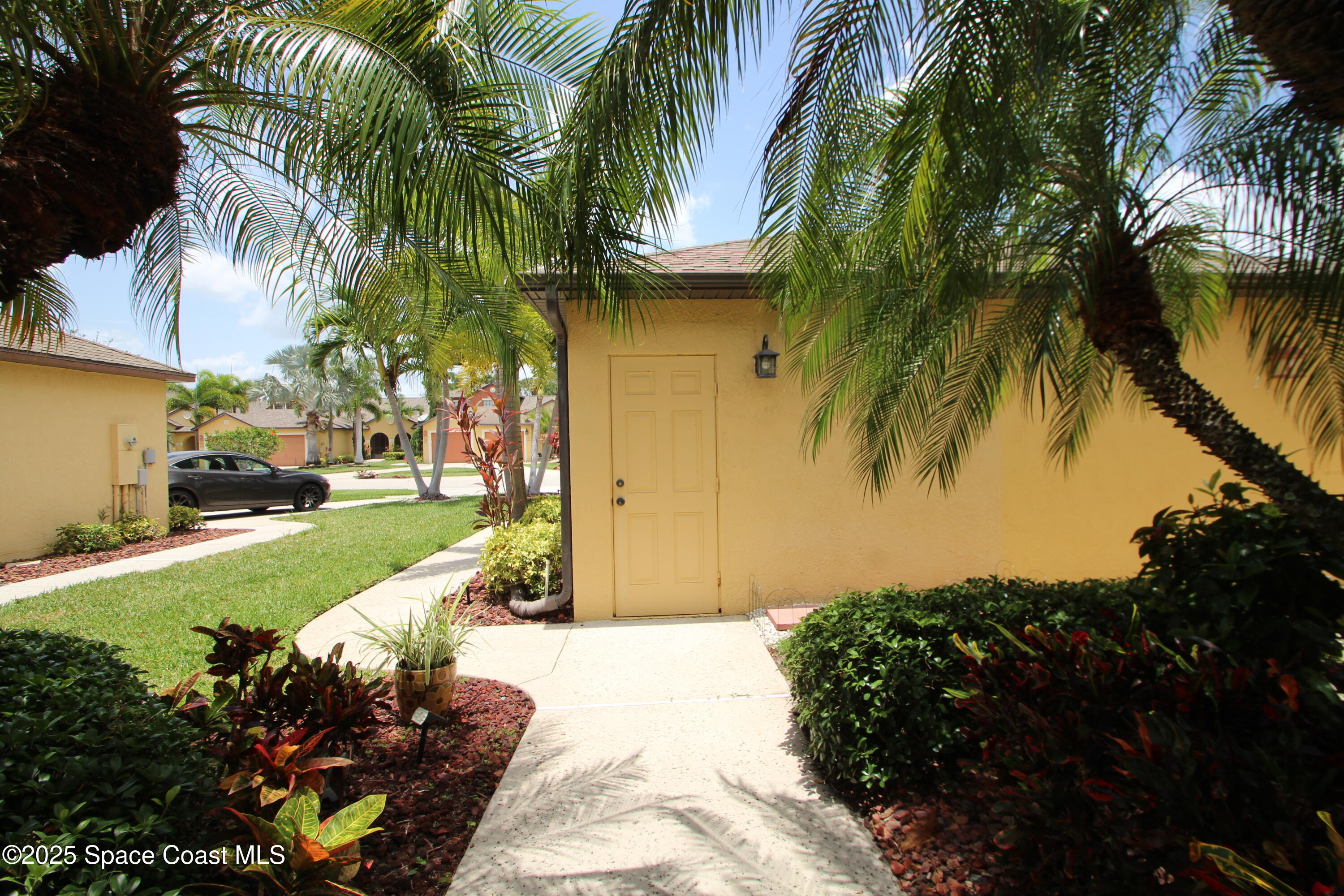 785 Luminary Circle, 103