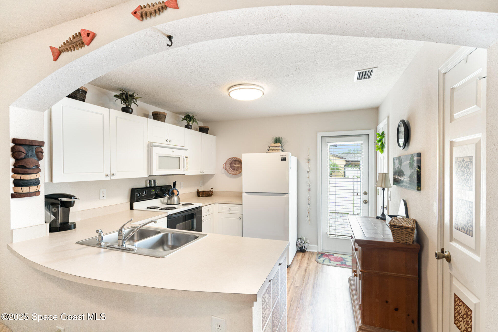 785 Luminary Circle, 103