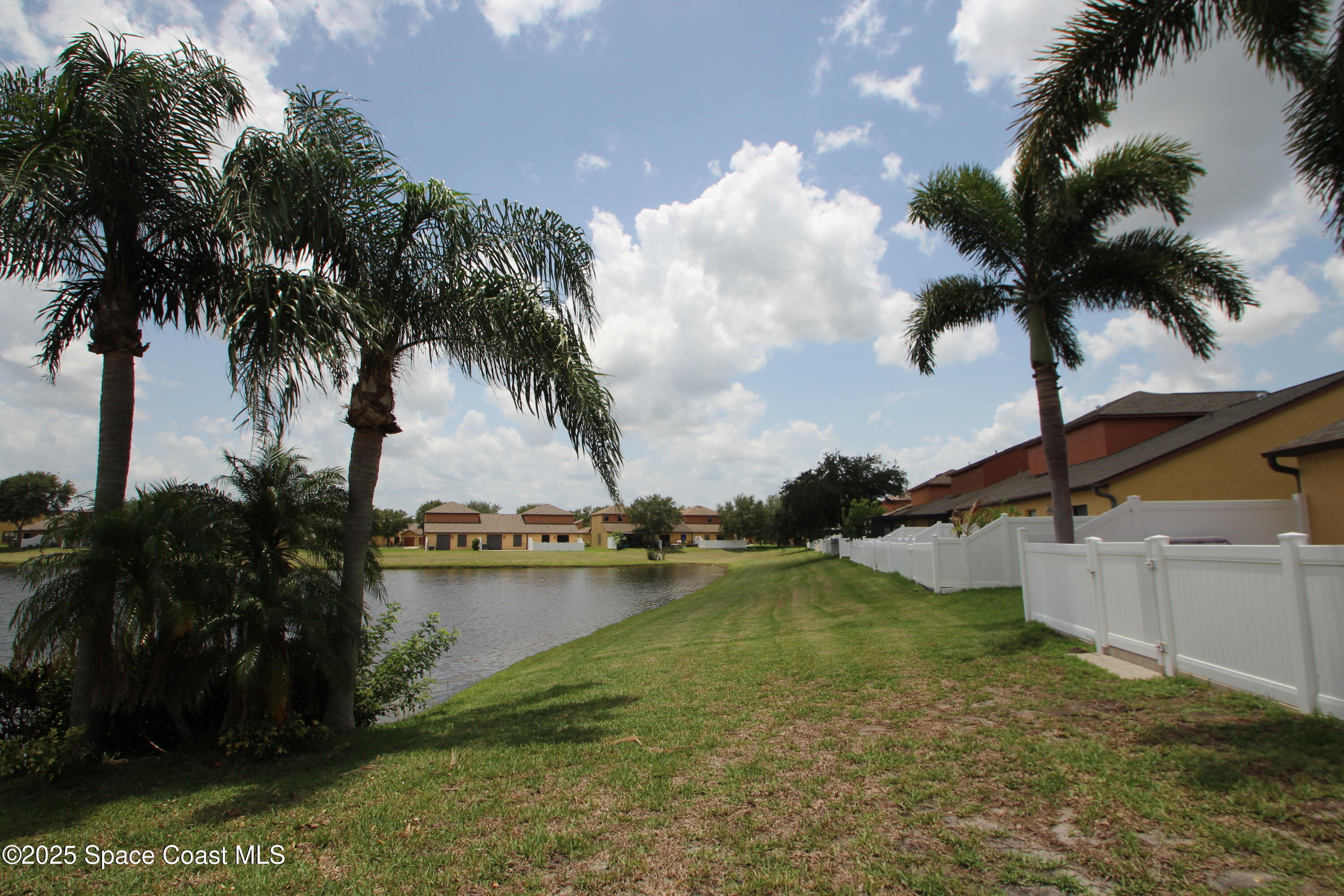 785 Luminary Circle, 103