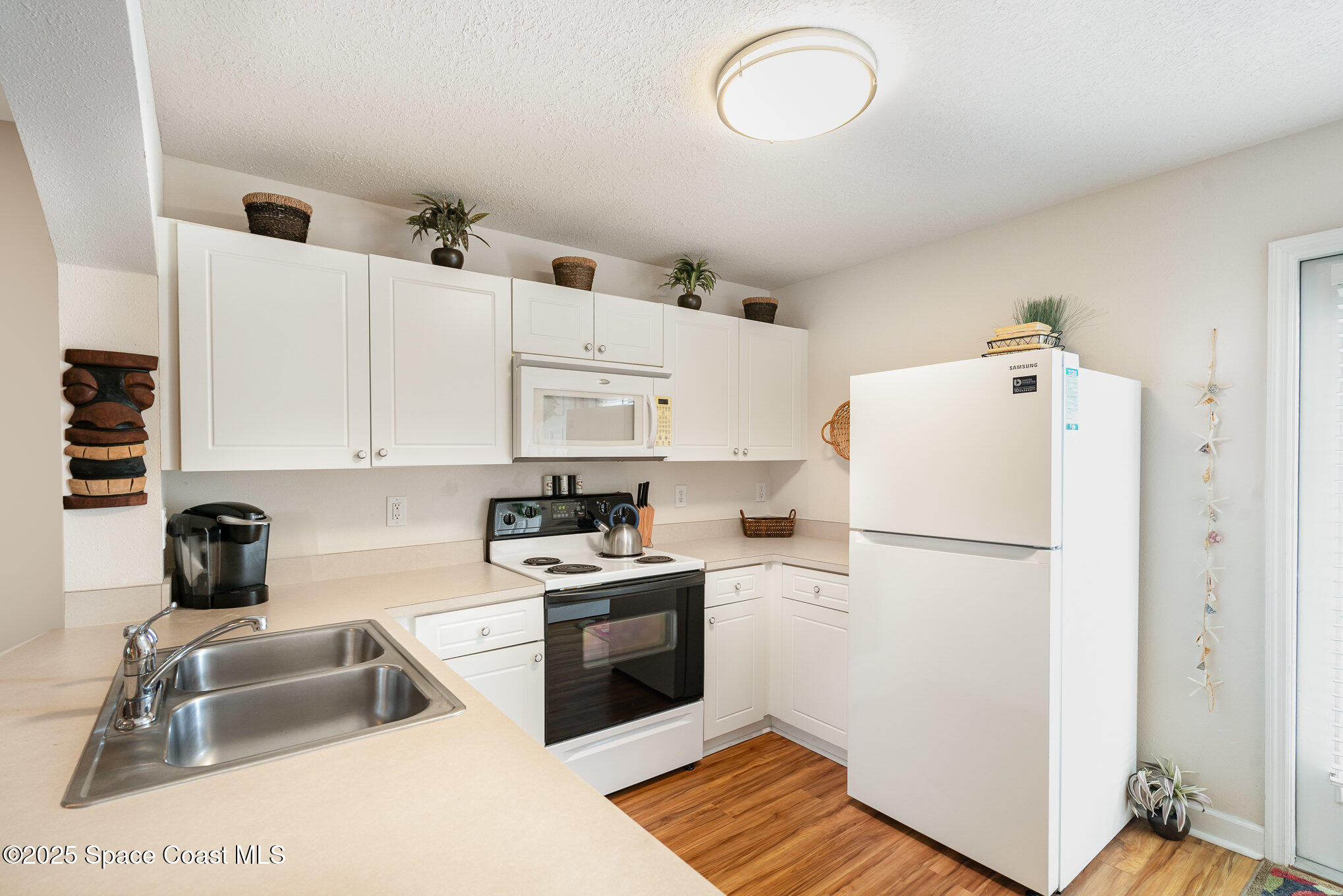 785 Luminary Circle, 103