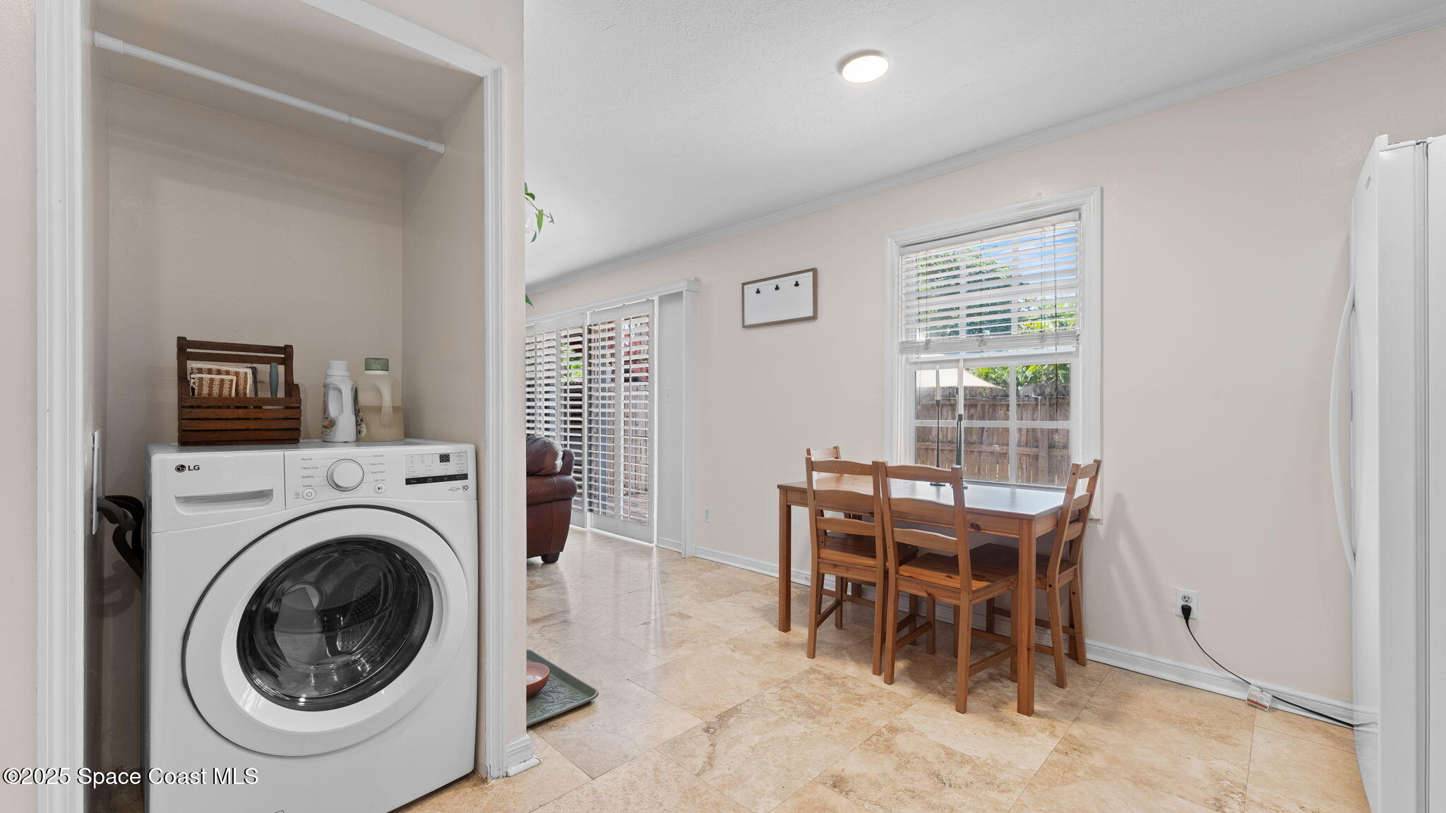 913 S Colonial Court, Unit B