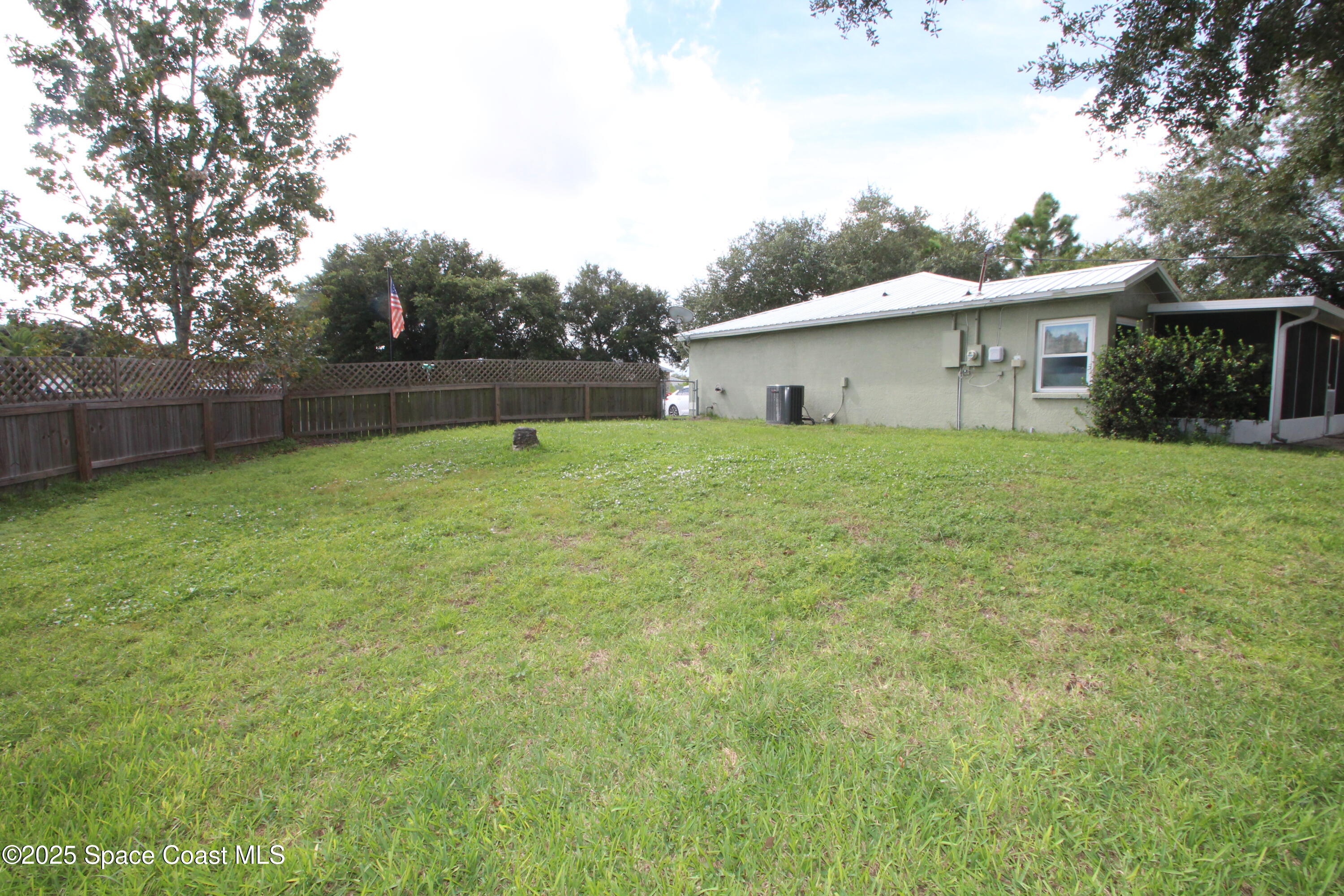 1199 Venus Street SE