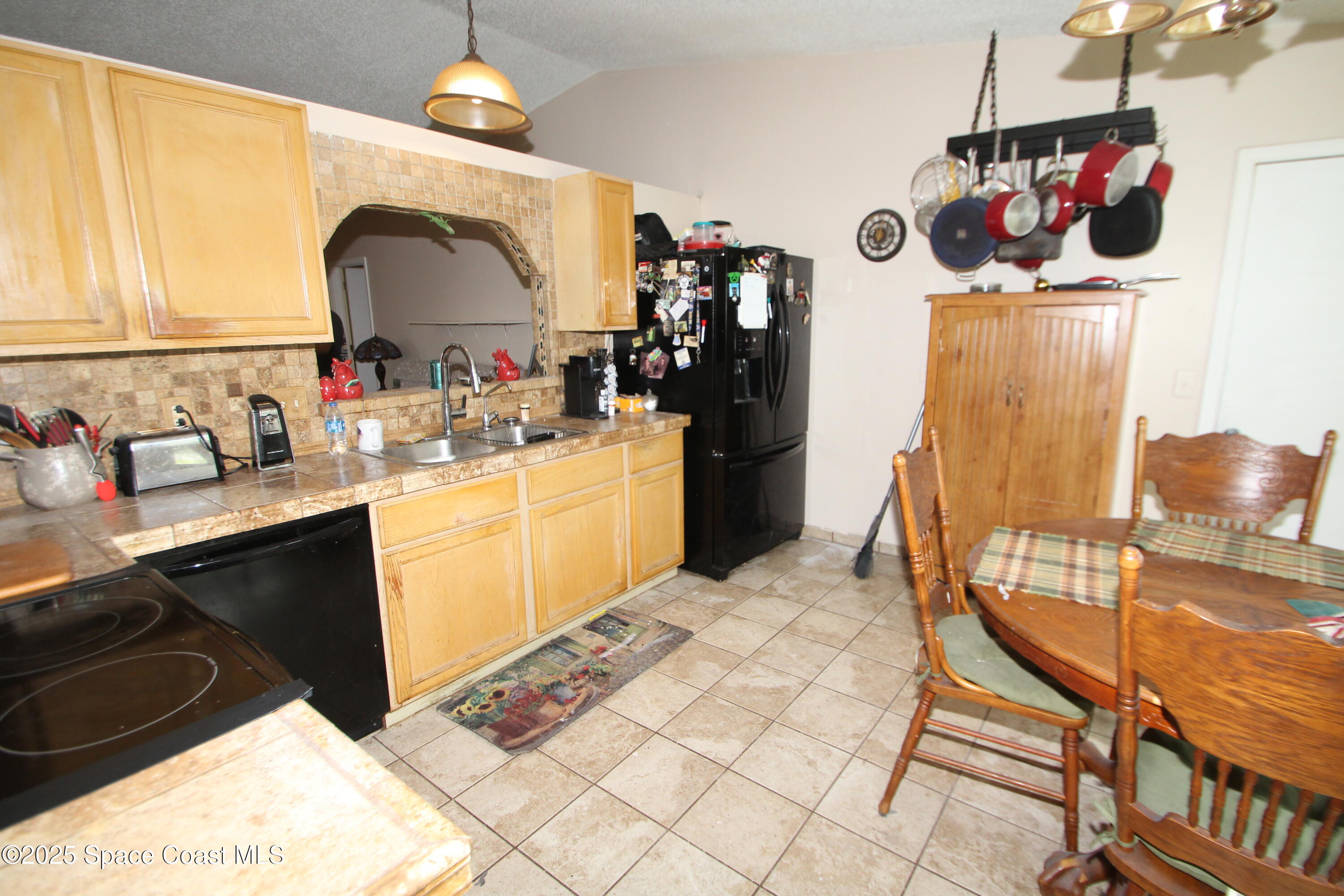 1199 Venus Street SE