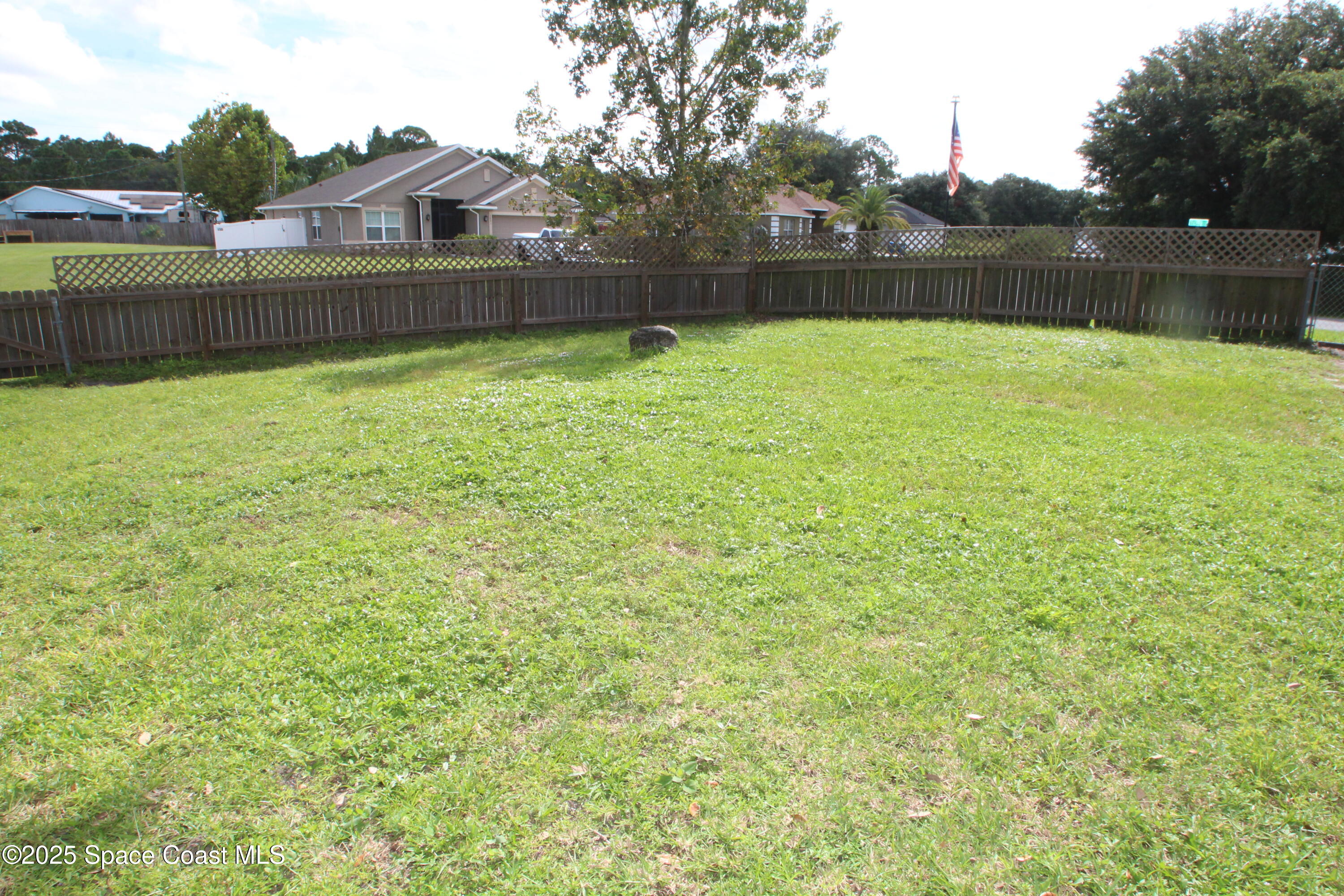 1199 Venus Street SE