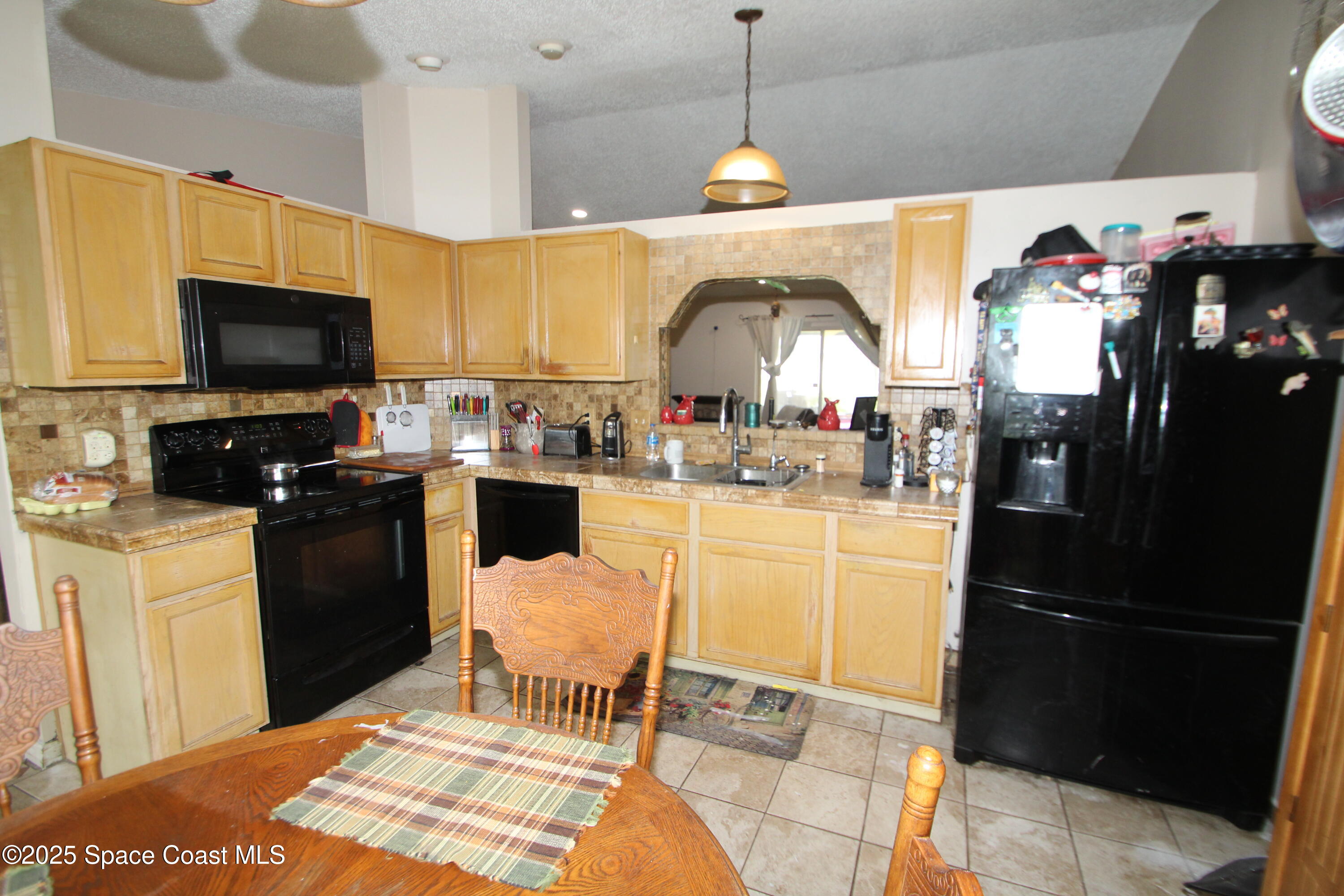 1199 Venus Street SE