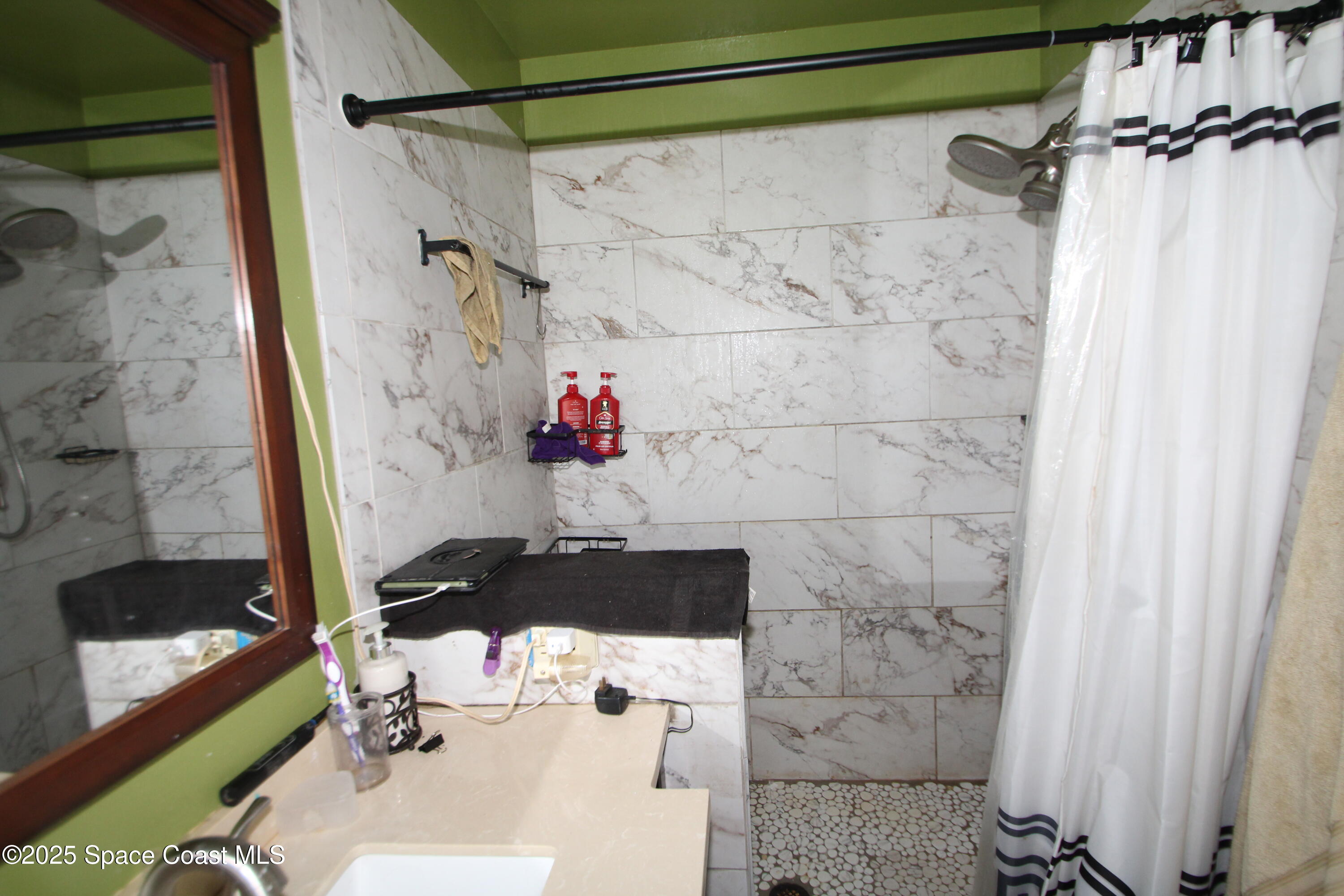 1199 Venus Street SE