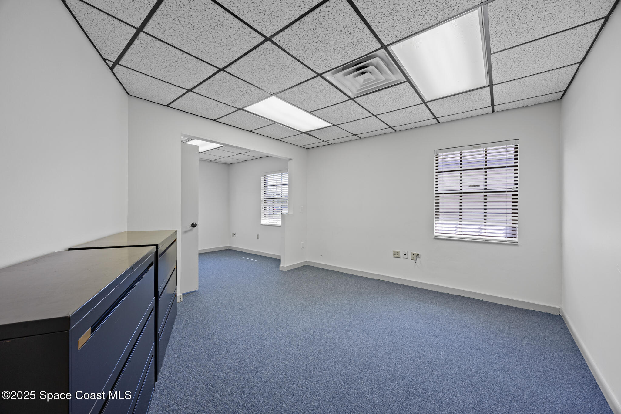 2255 N Courtenay Parkway, 1