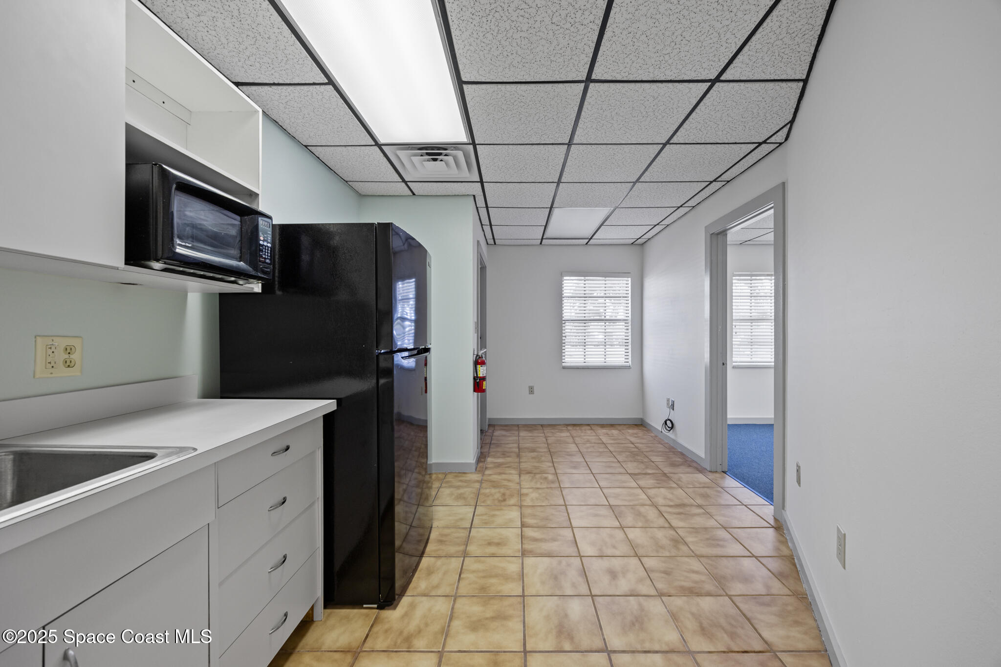 2255 N Courtenay Parkway, 1