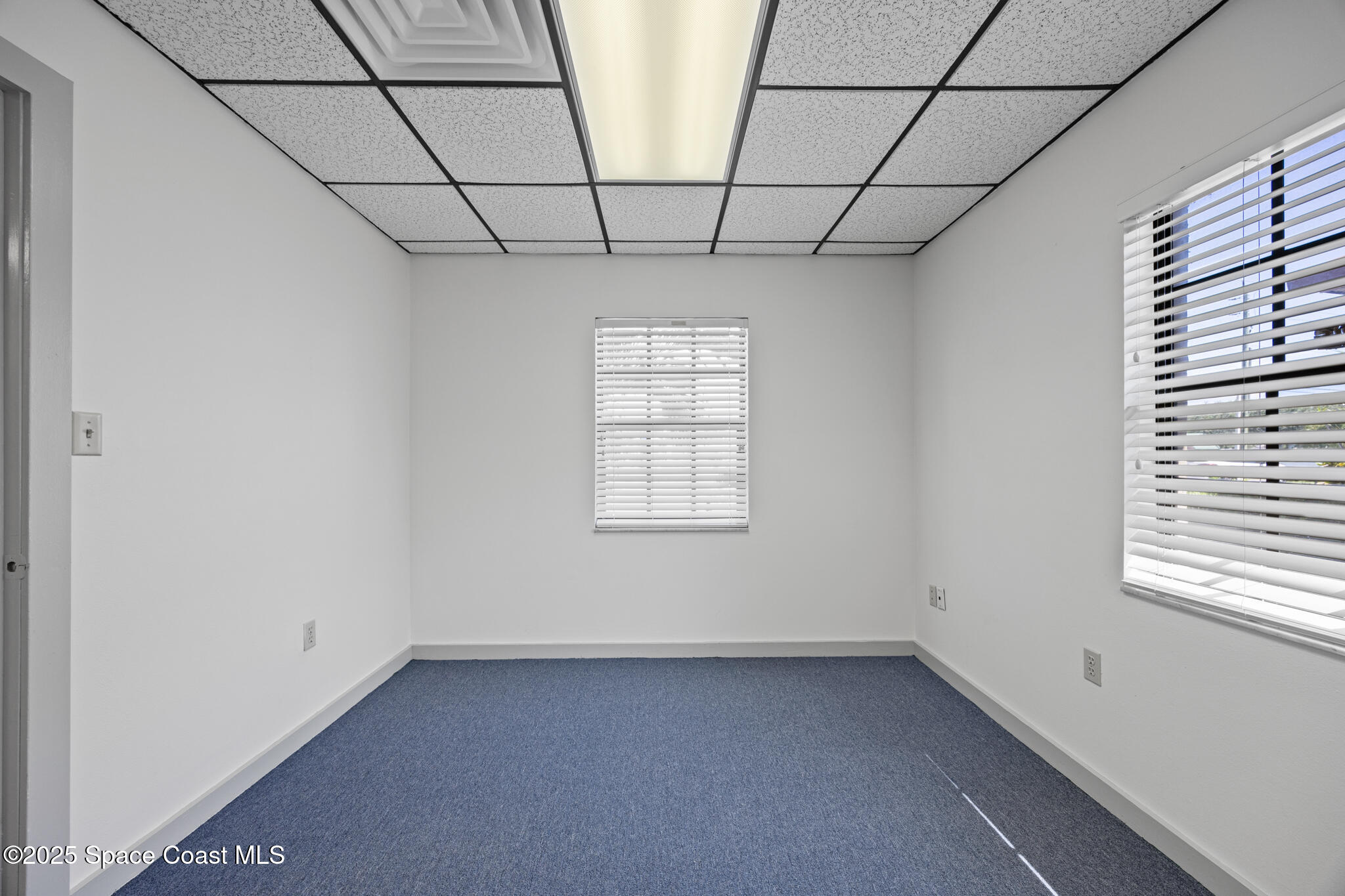 2255 N Courtenay Parkway, 1