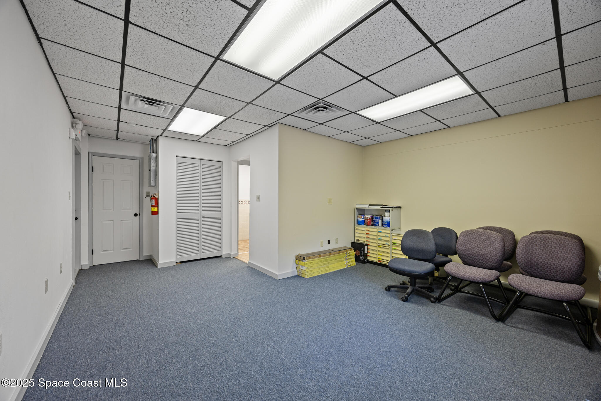 2255 N Courtenay Parkway, 1