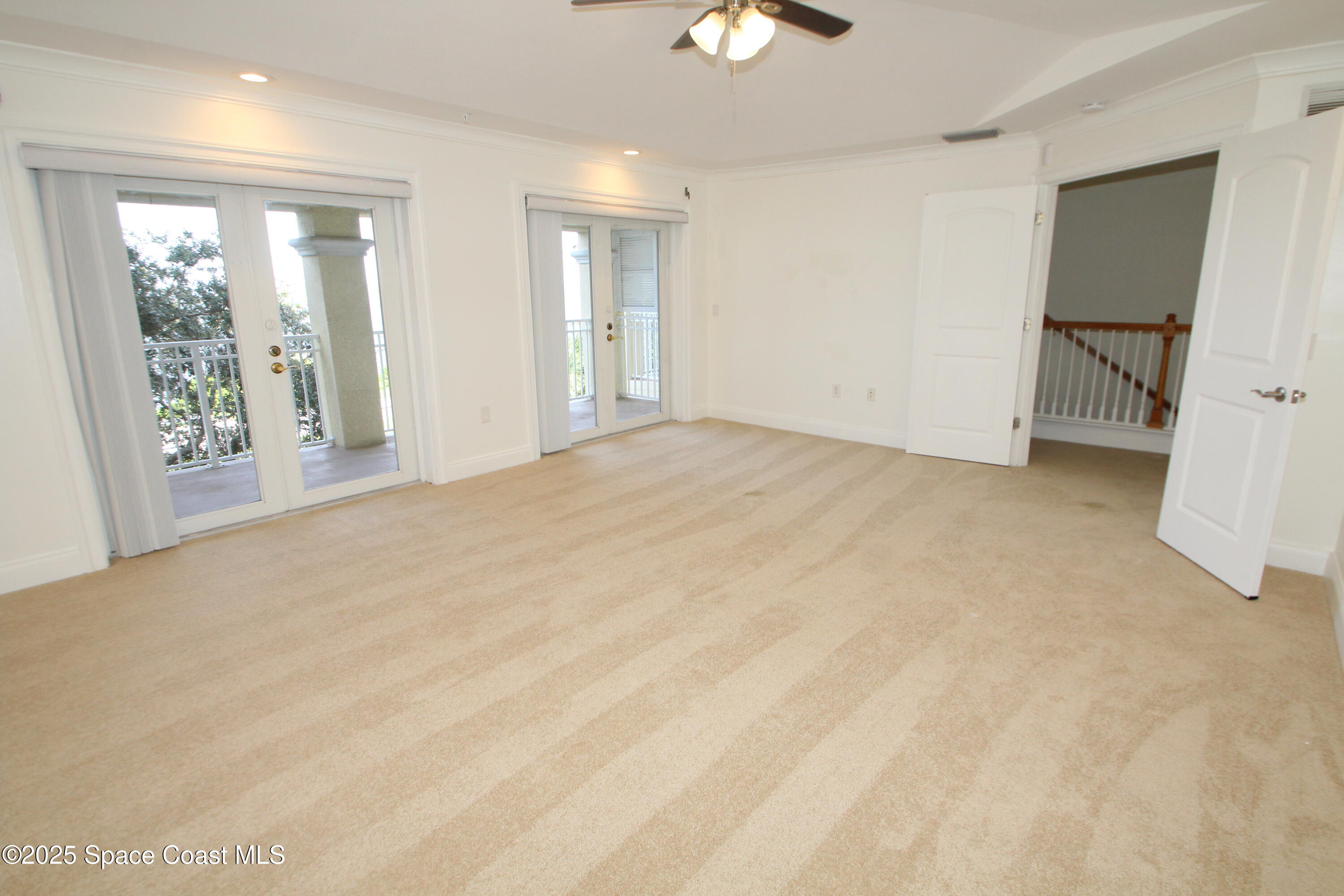 890 Vignoles Avenue NE, 3