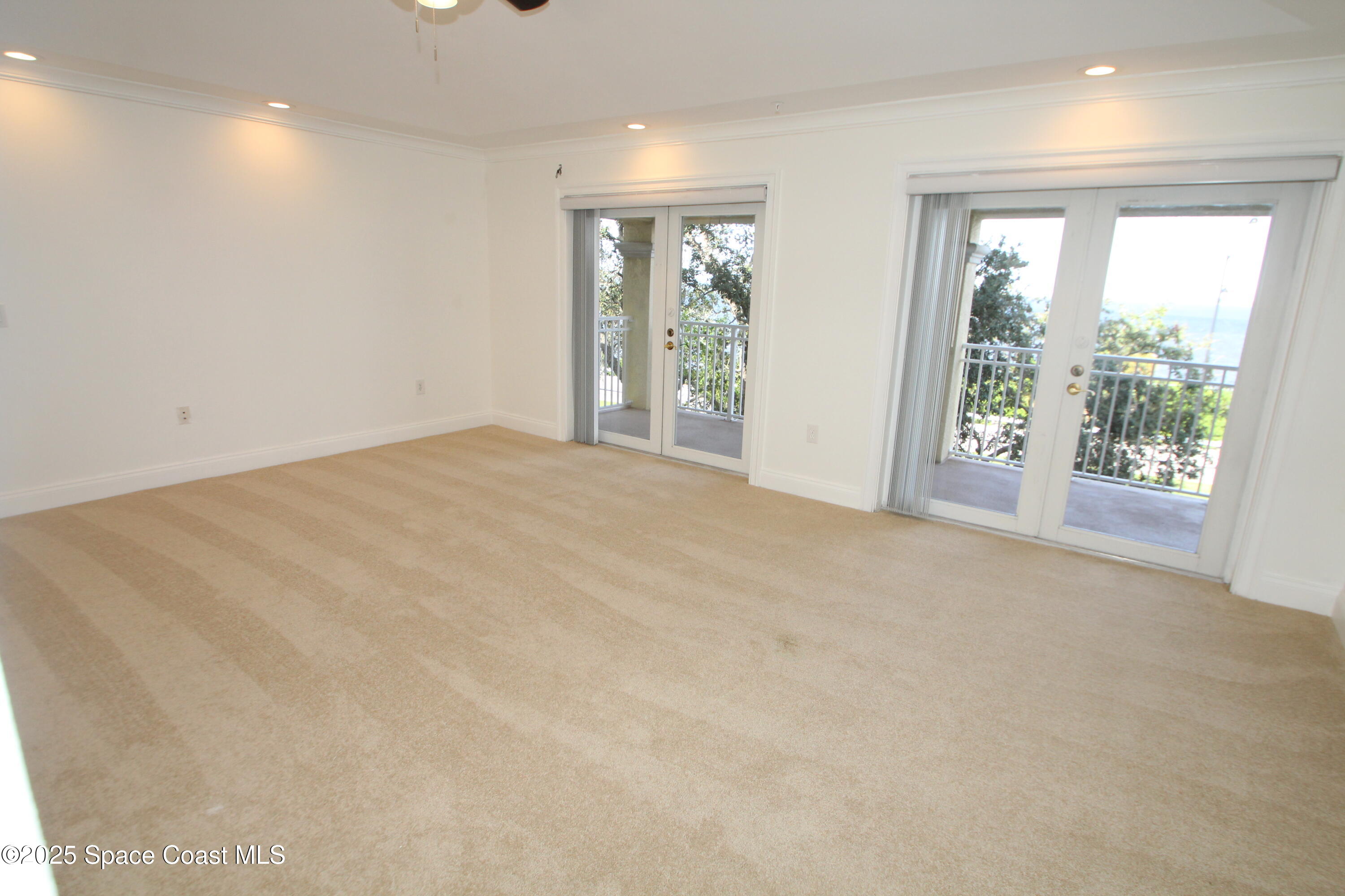 890 Vignoles Avenue NE, 3