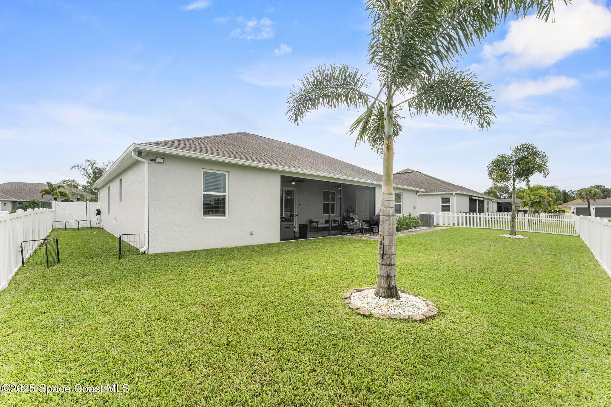 1085 E Captiva Island Circle SW