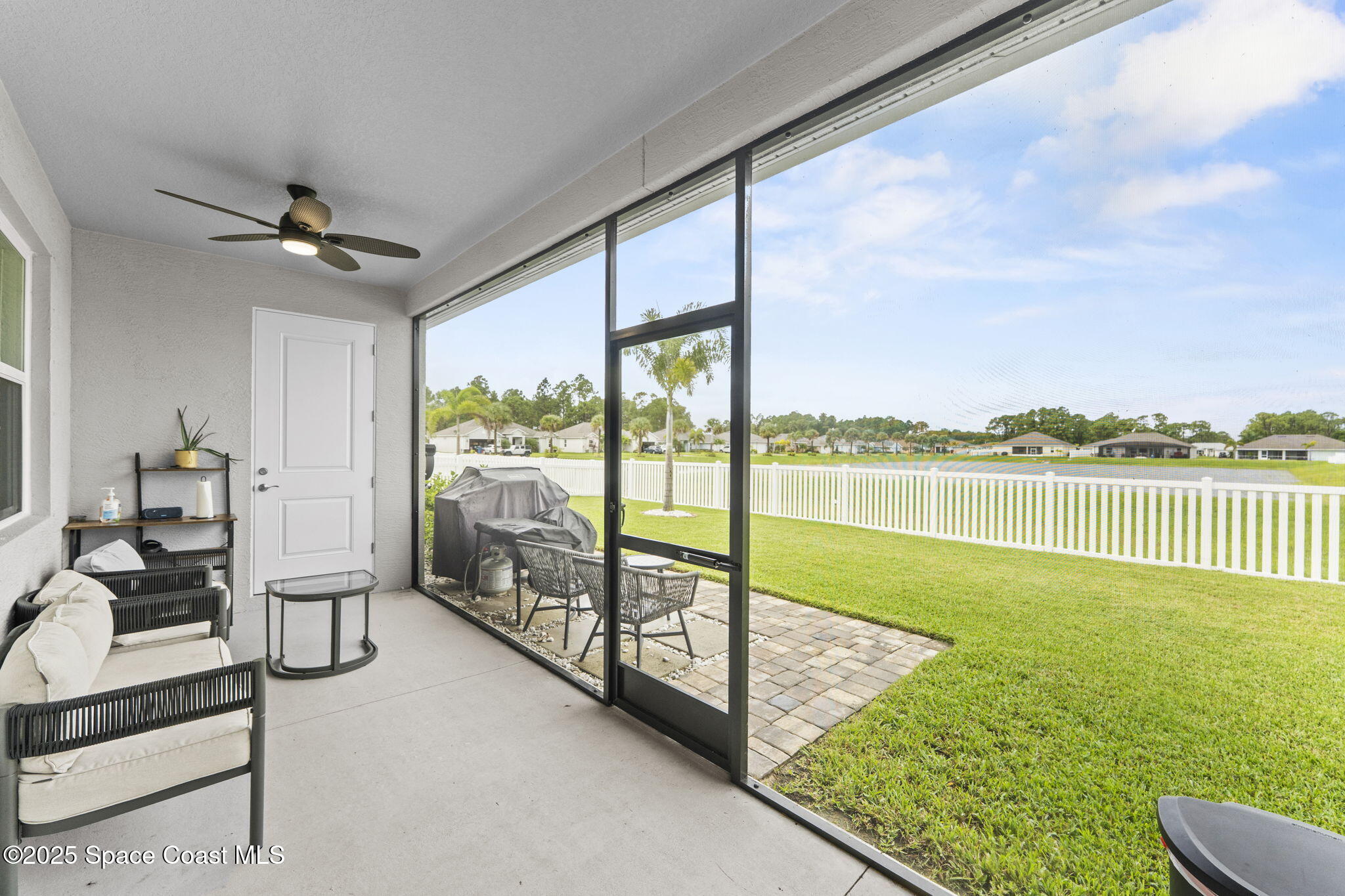 1085 E Captiva Island Circle SW