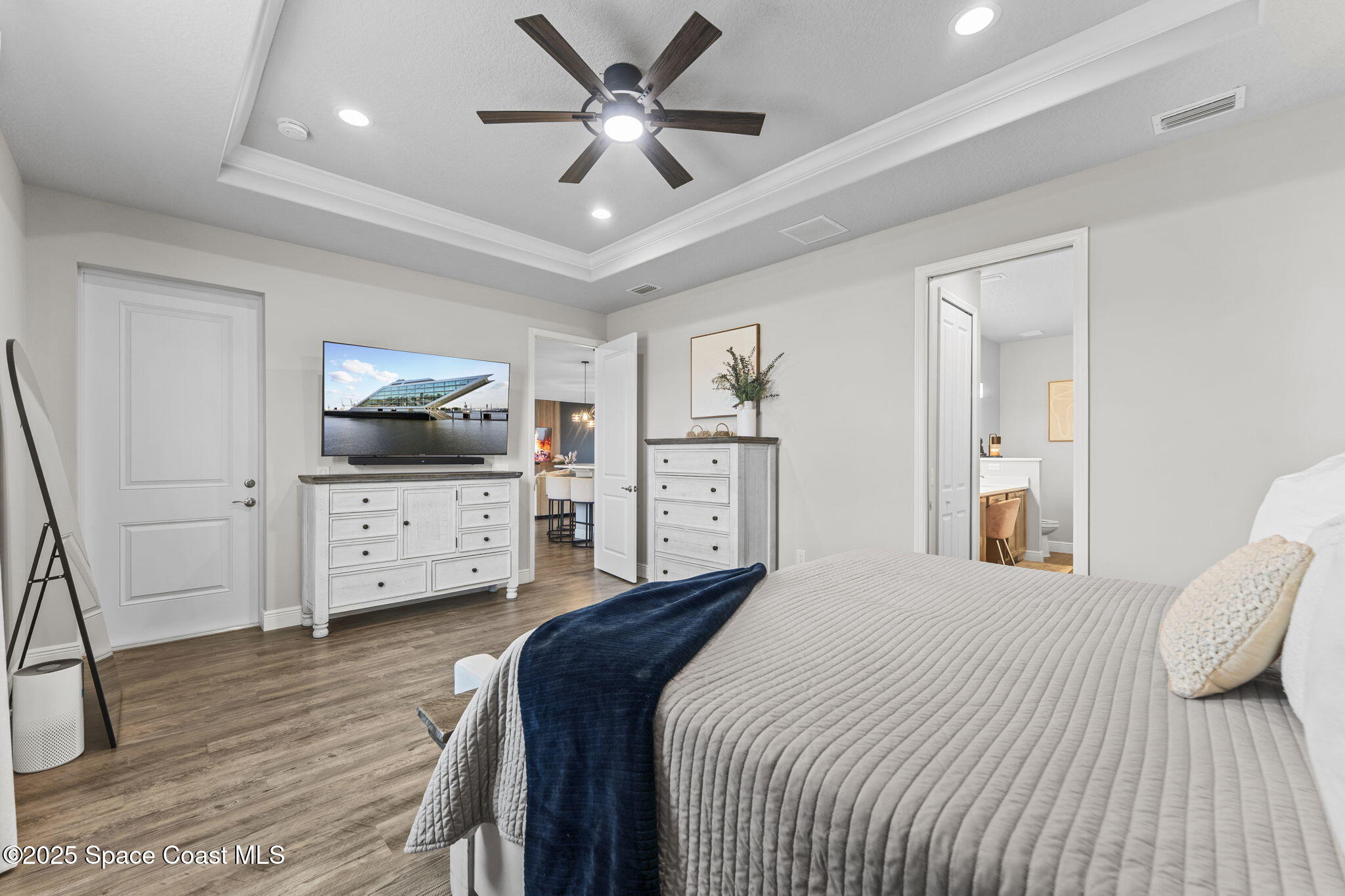 1085 E Captiva Island Circle SW
