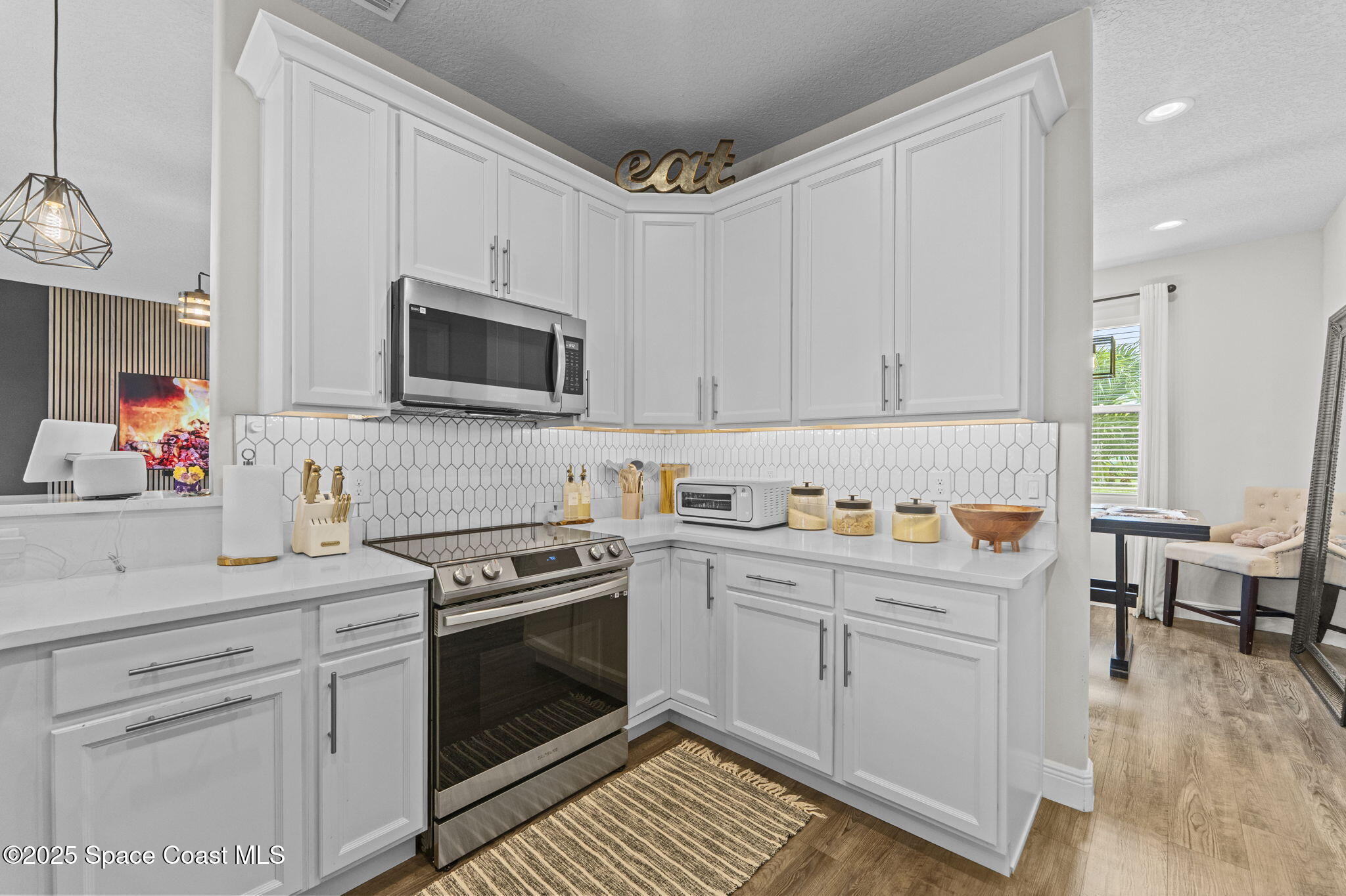 1085 E Captiva Island Circle SW