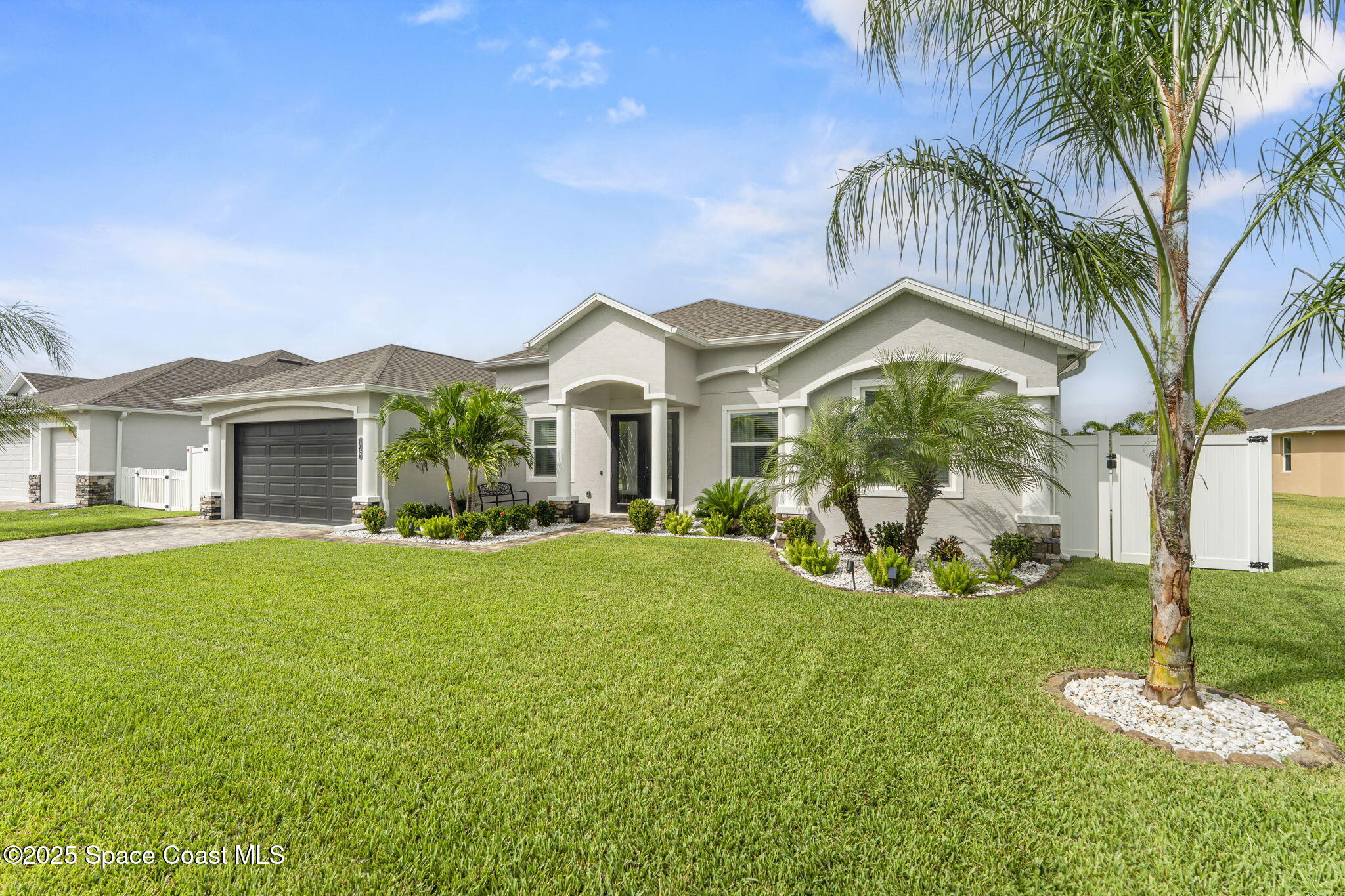 1085 E Captiva Island Circle SW