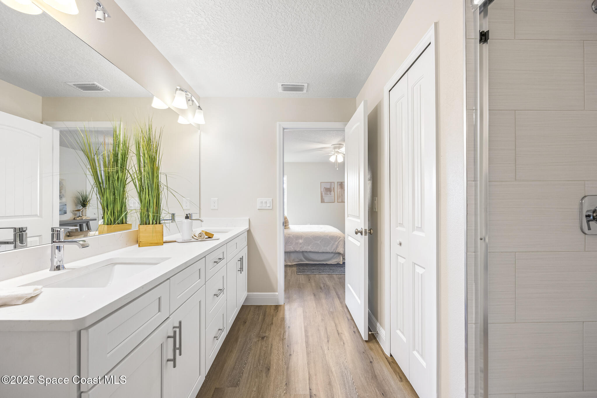 218 Hidden Woods Place, Melbourne