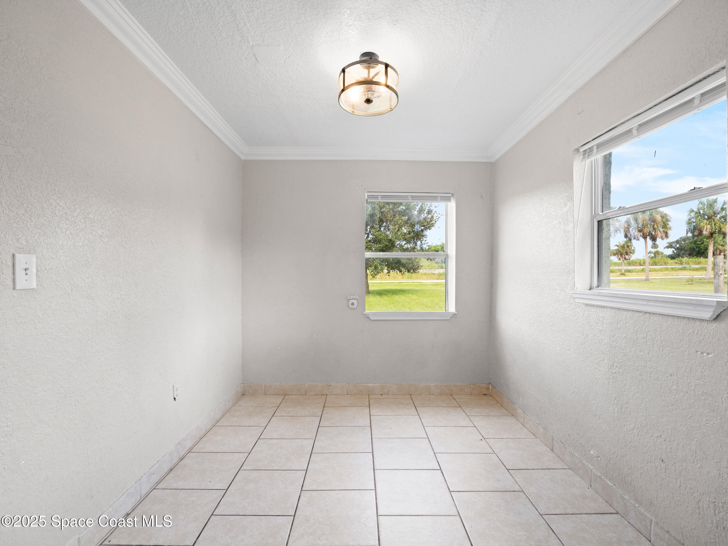 2870 Glassner Avenue NE