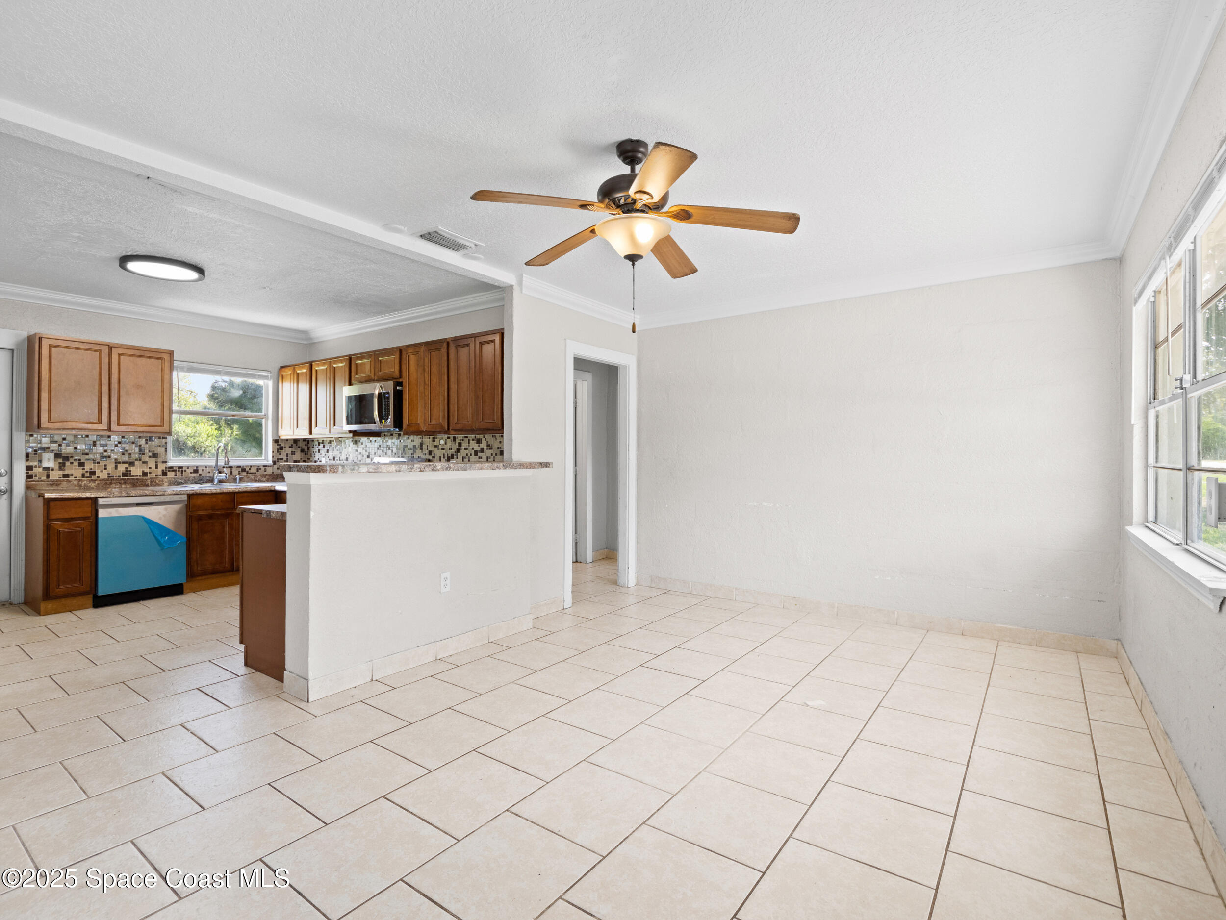 2870 Glassner Avenue NE