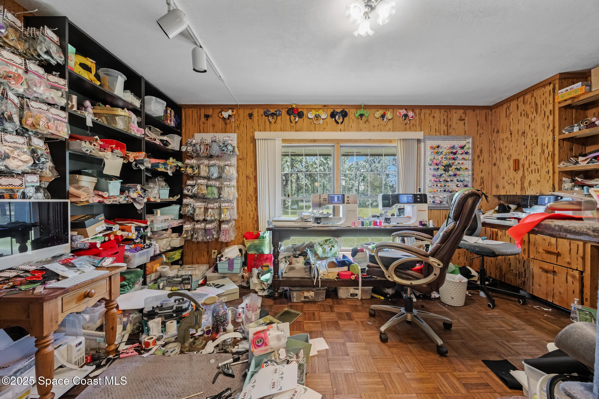 6885 Orchid Tree Drive