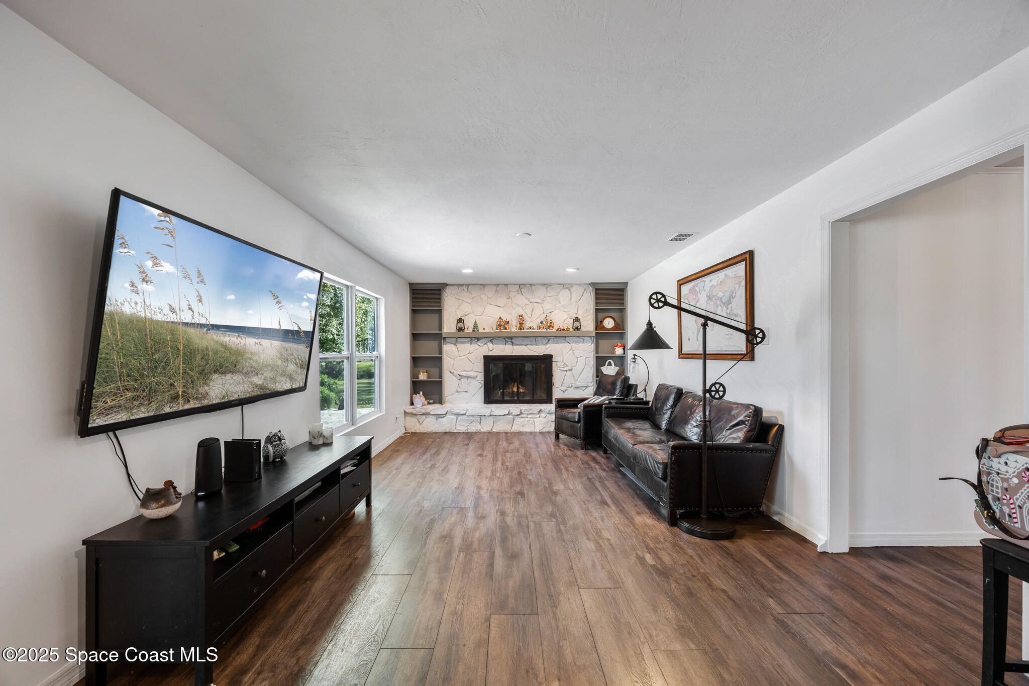 6885 Orchid Tree Drive