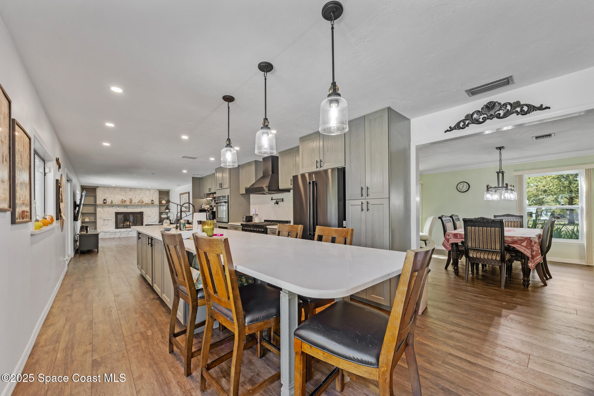 6885 Orchid Tree Drive