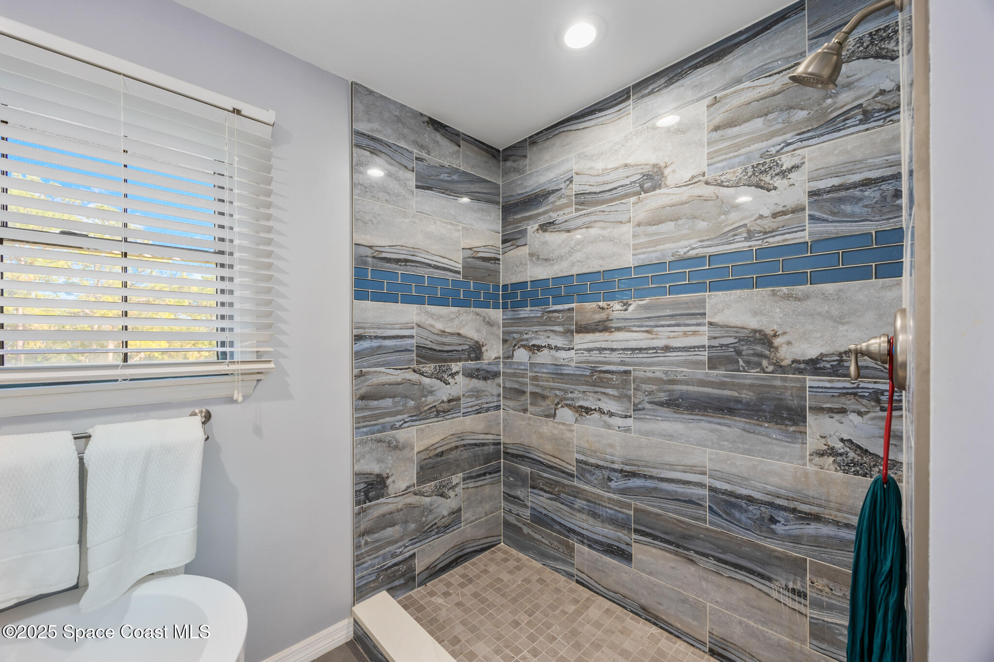 6885 Orchid Tree Drive