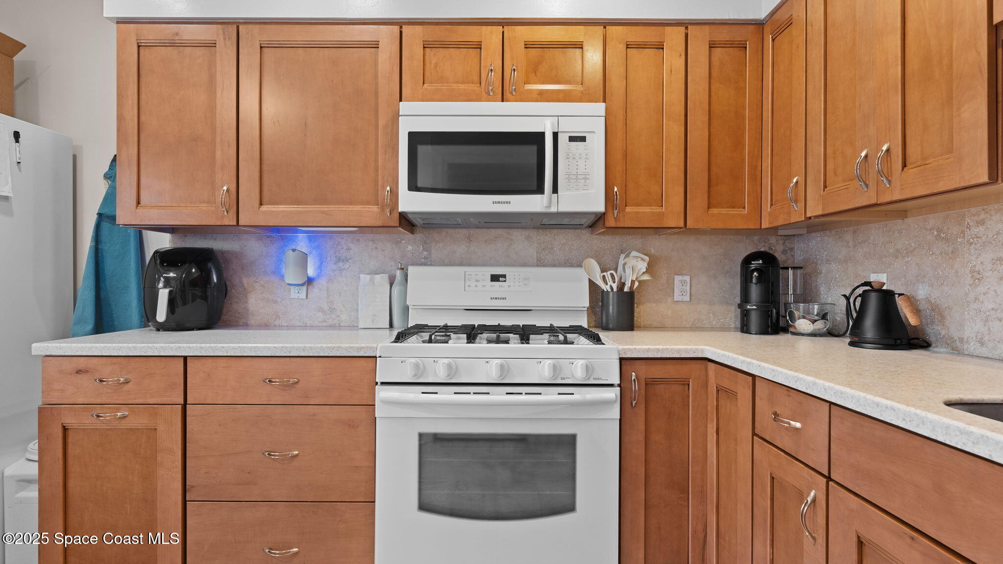 913 S Colonial Court Unit B