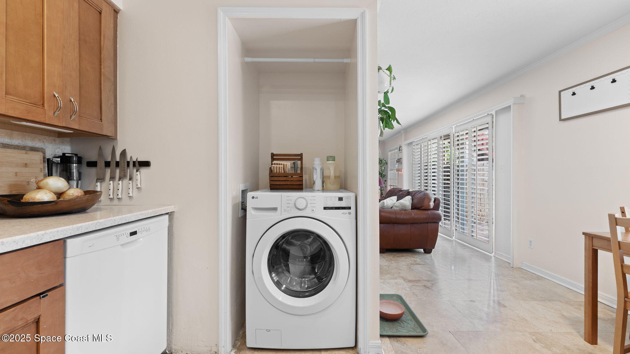 913 S Colonial Court Unit B