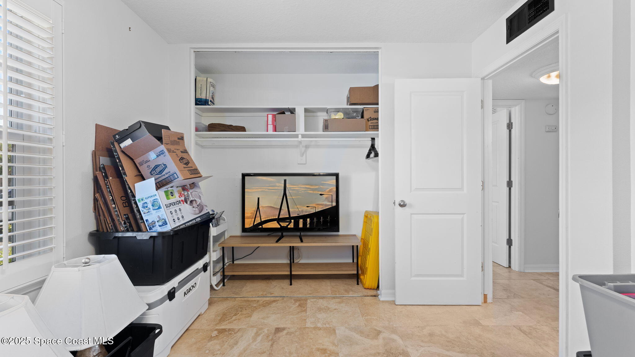 913 S Colonial Court Unit B