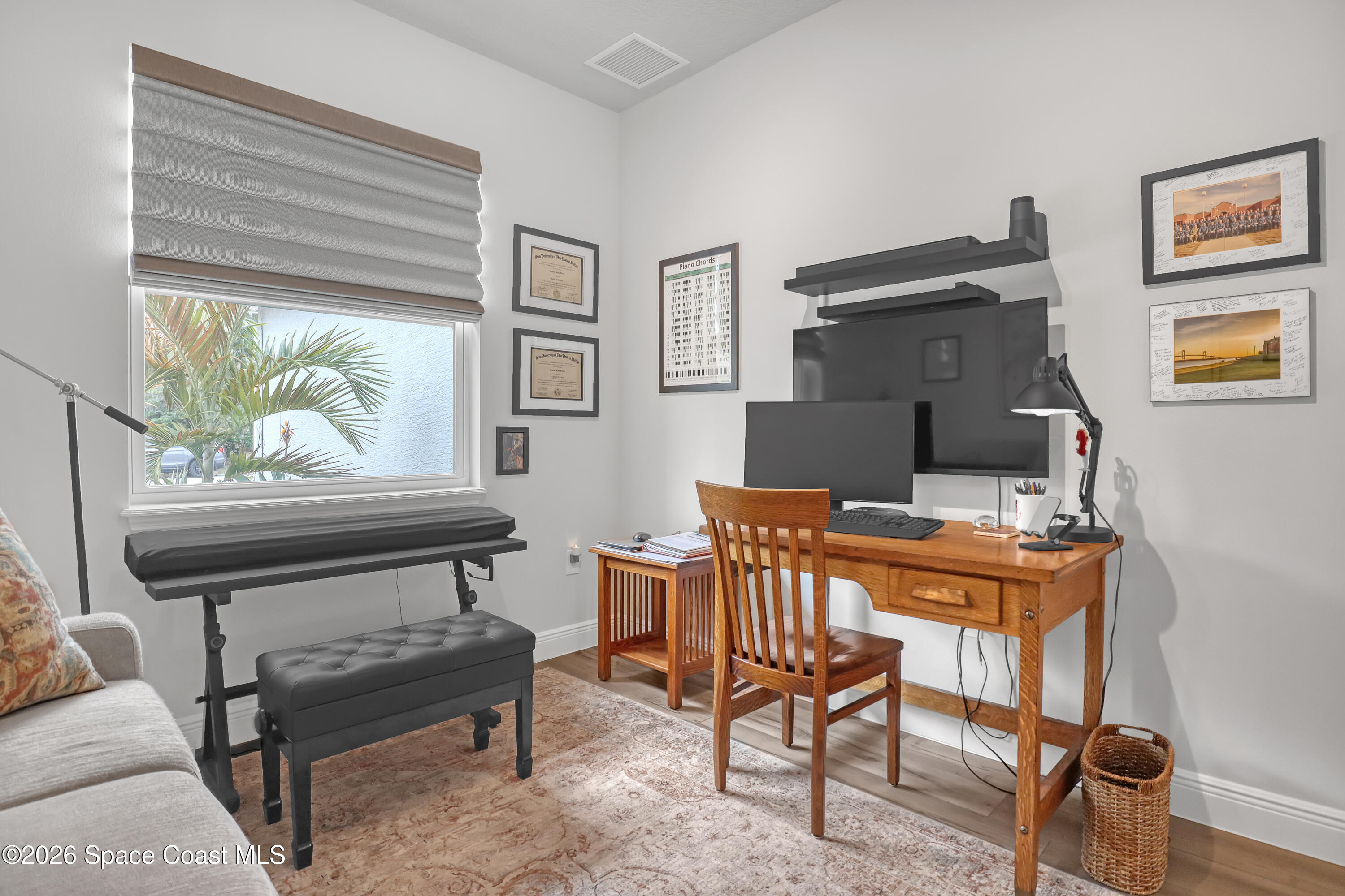 1837 Market Circle NE