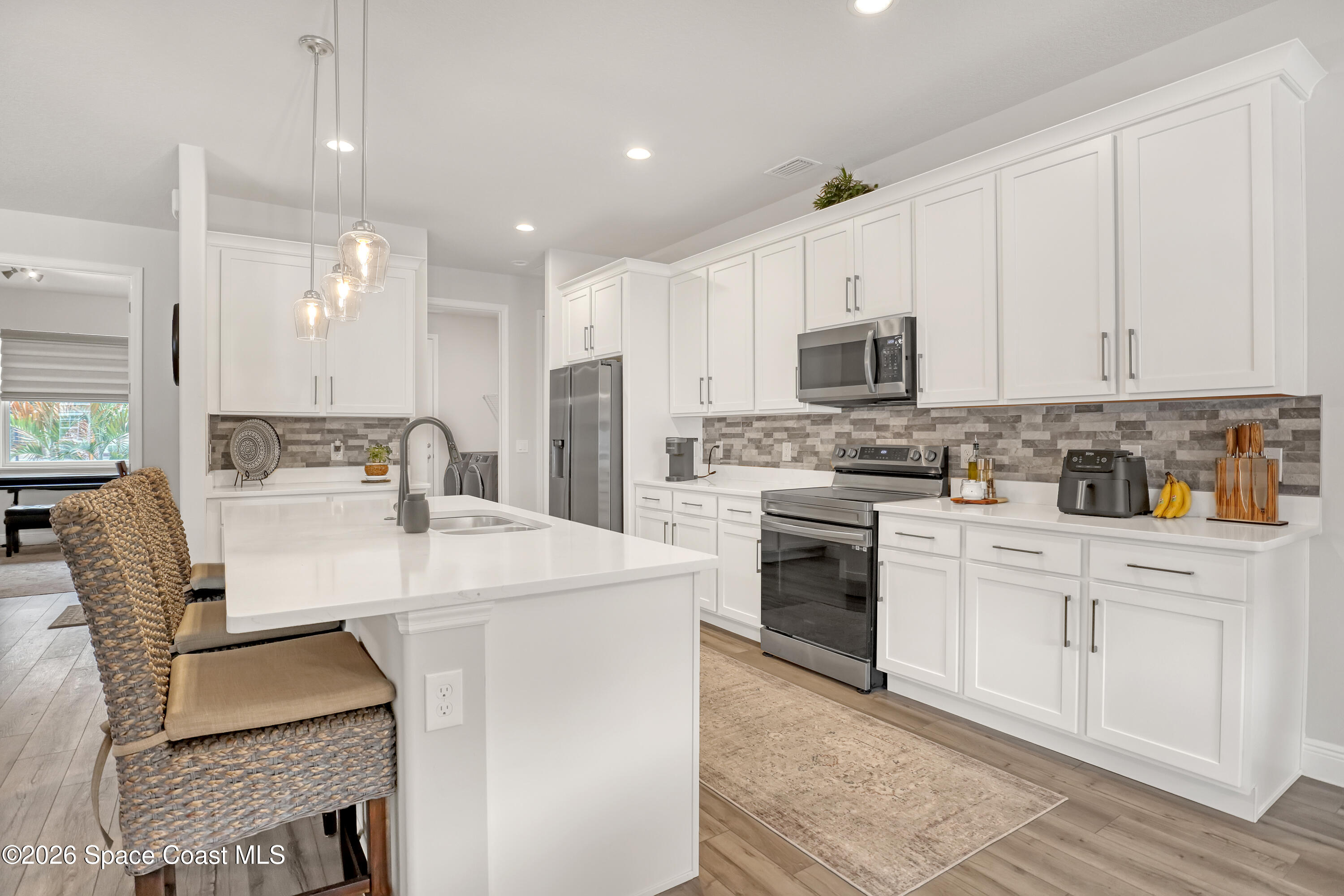 1837 Market Circle NE