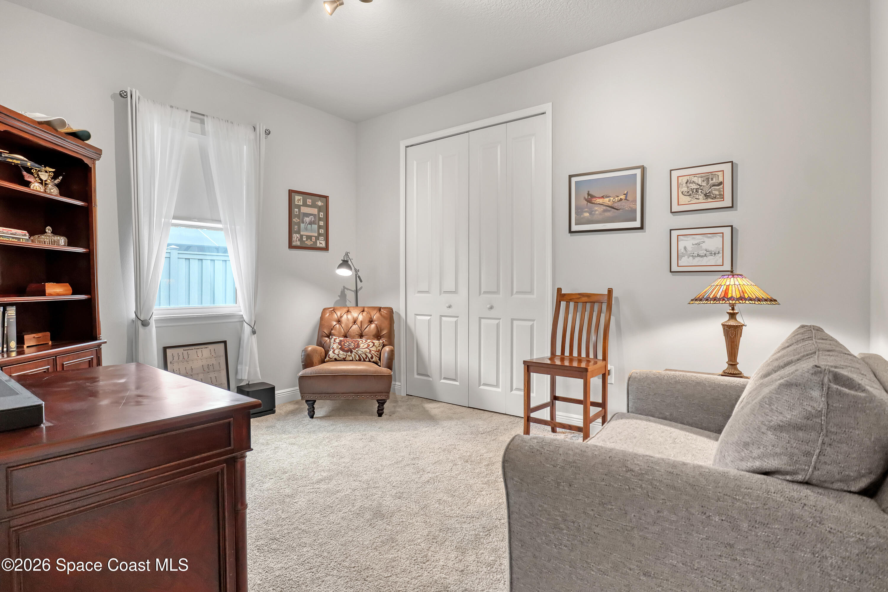 1837 Market Circle NE