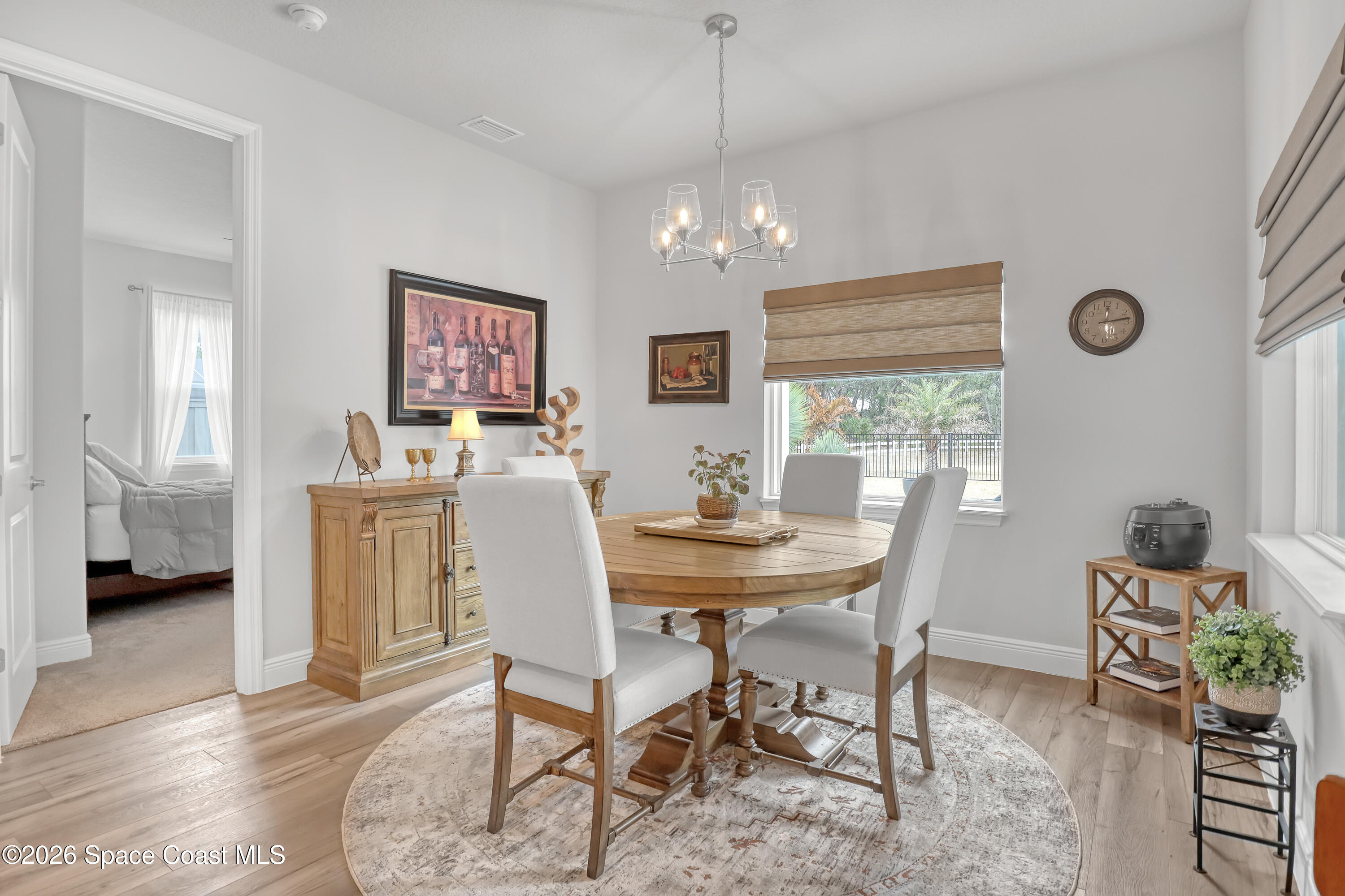 1837 Market Circle NE