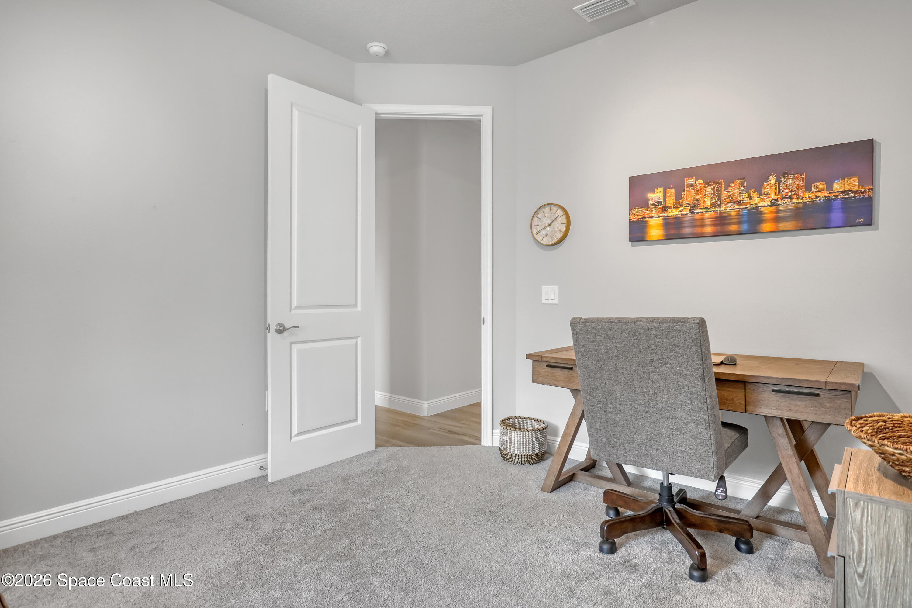 1837 Market Circle NE