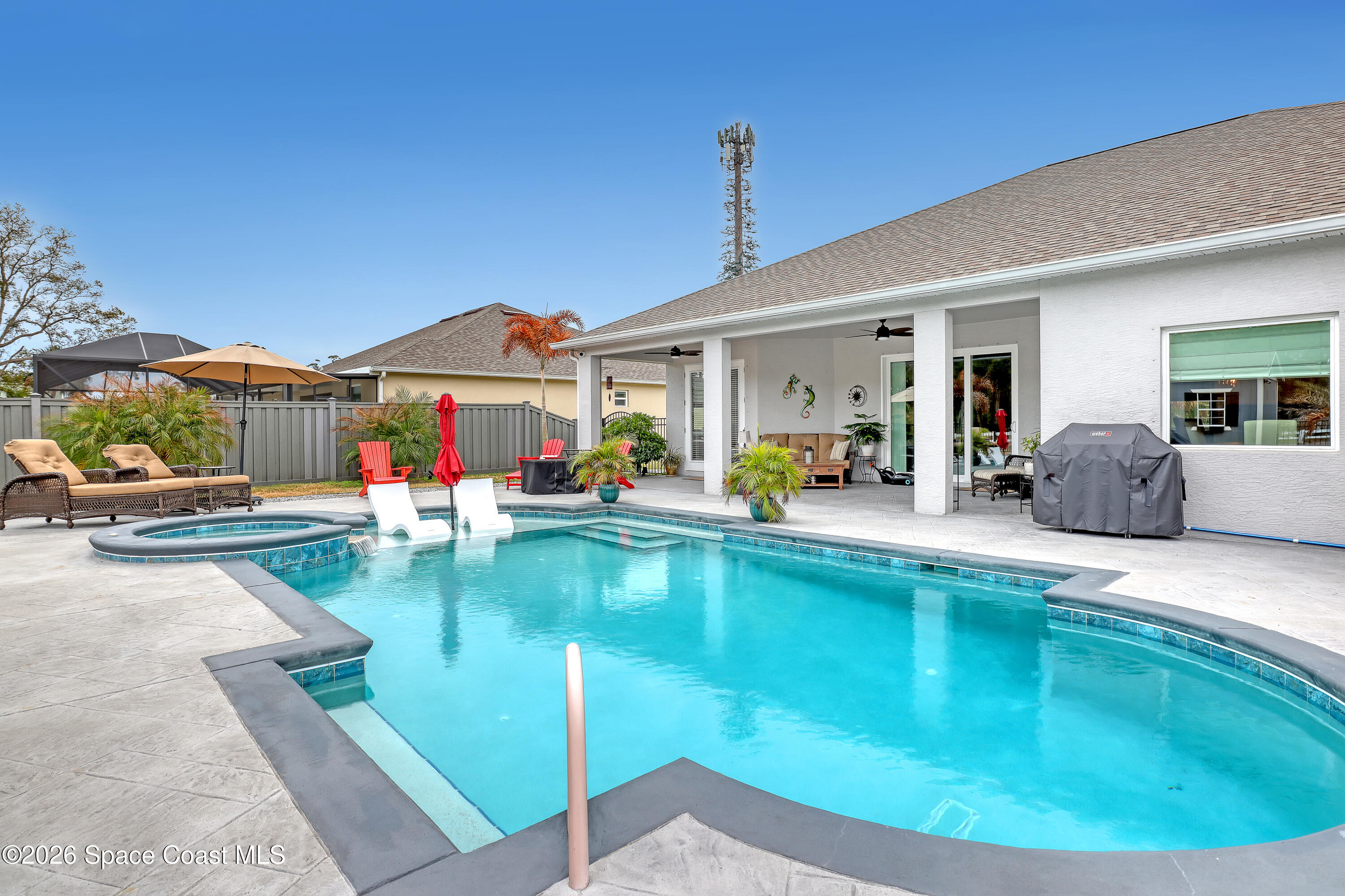 1837 Market Circle NE