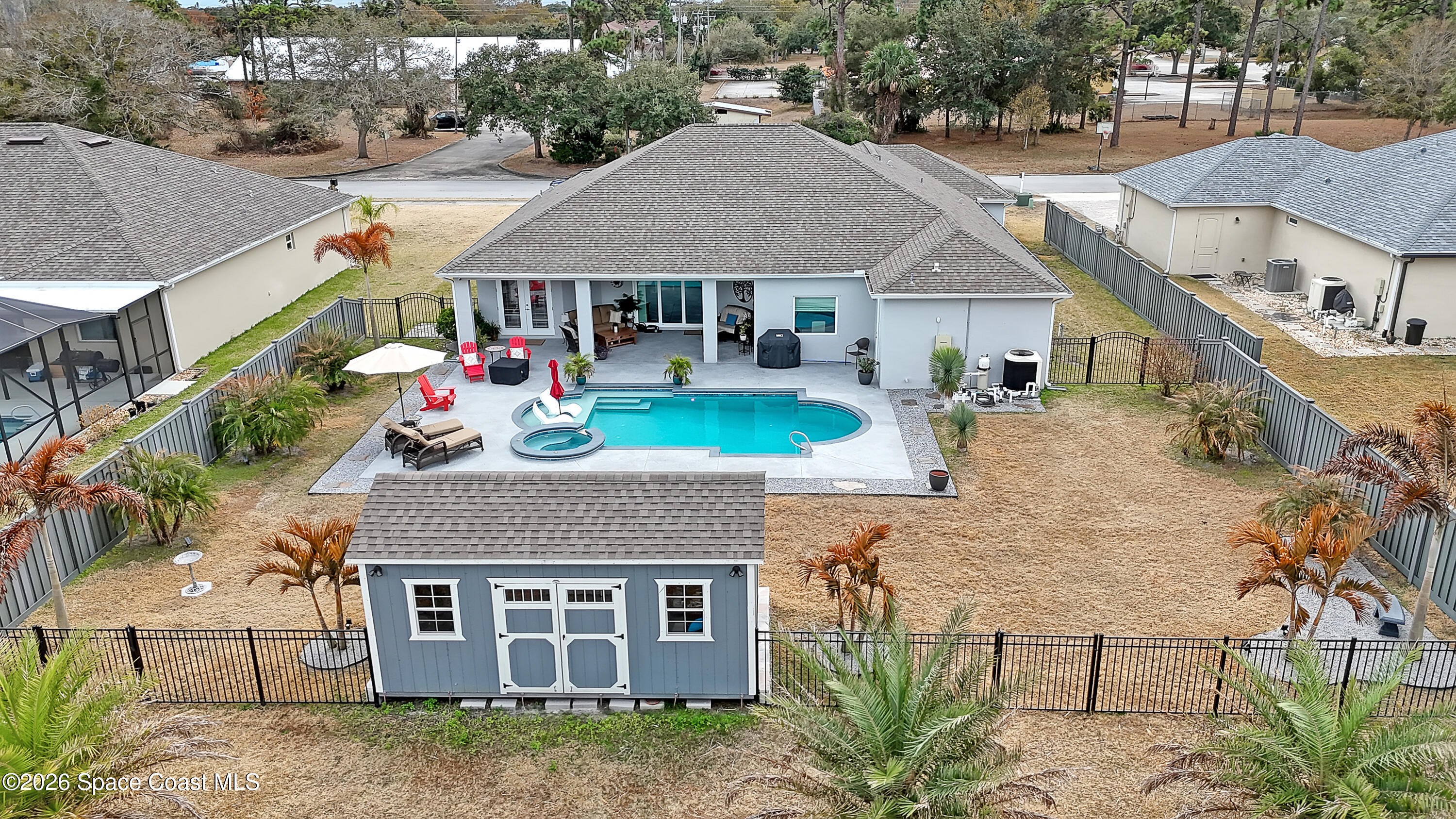 1837 Market Circle NE