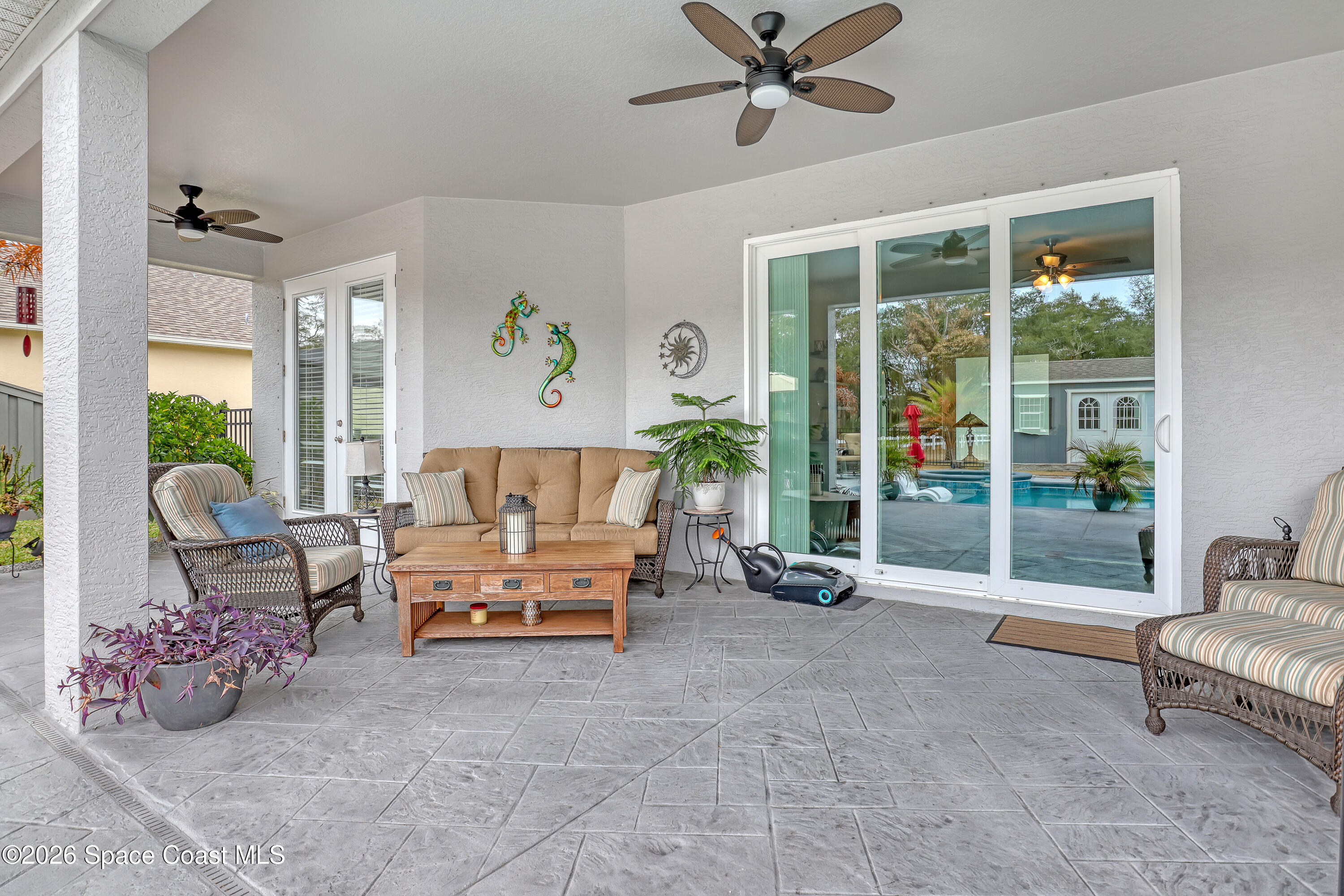 1837 Market Circle NE