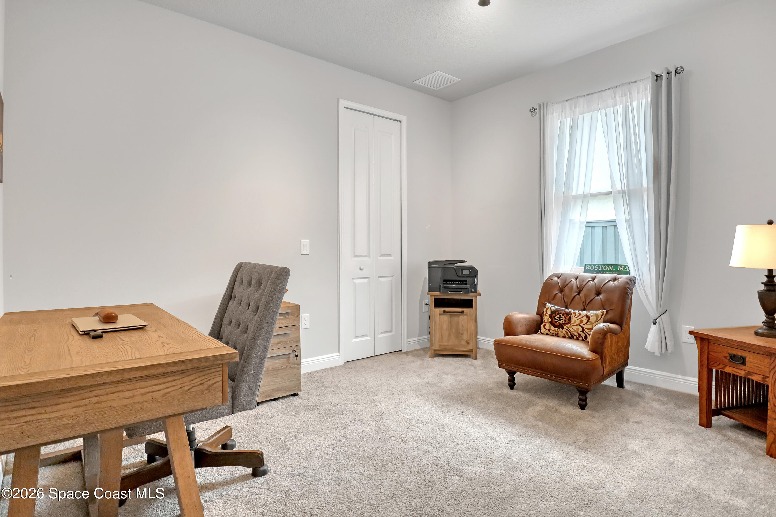 1837 Market Circle NE