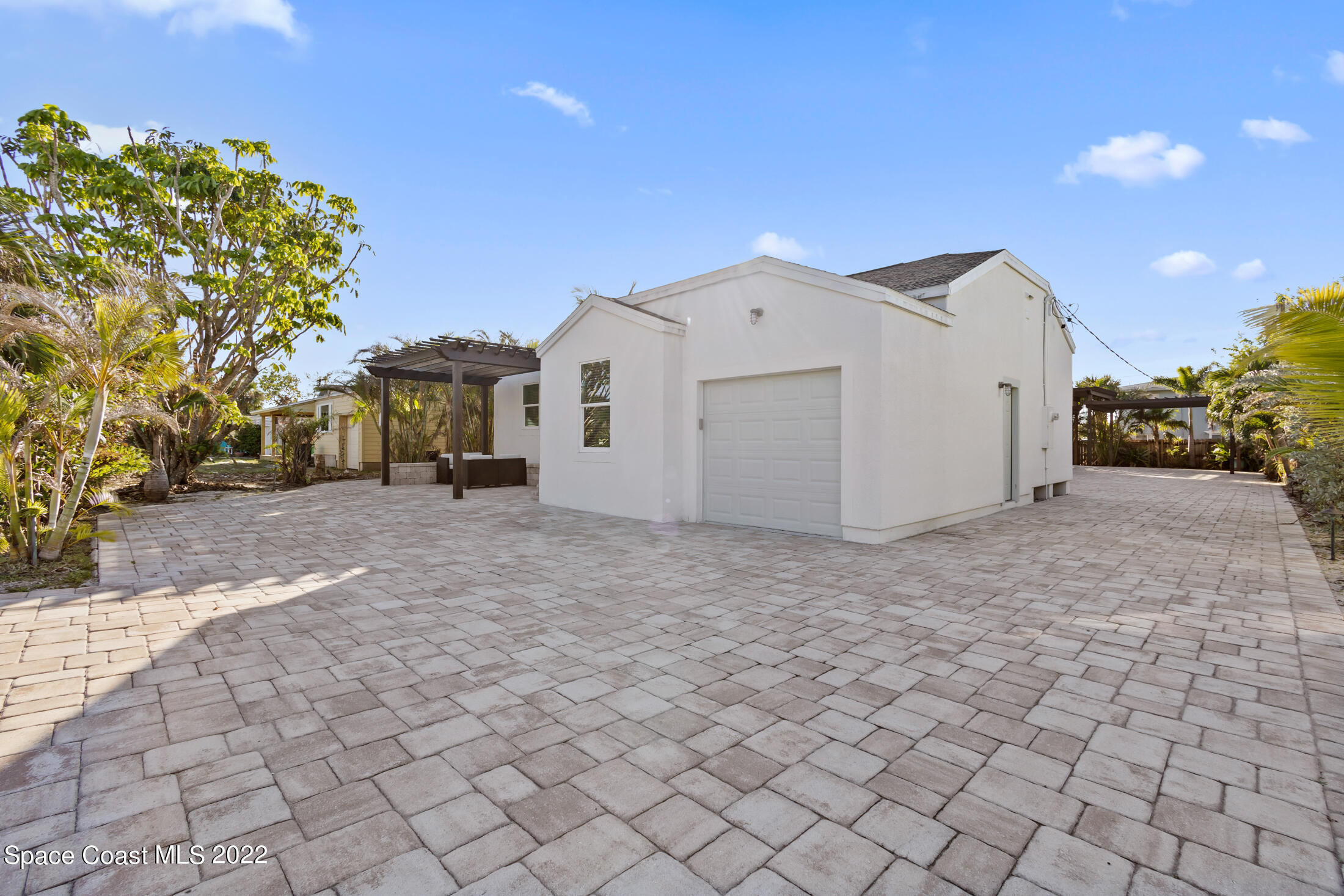 1420 S Atlantic Avenue 3