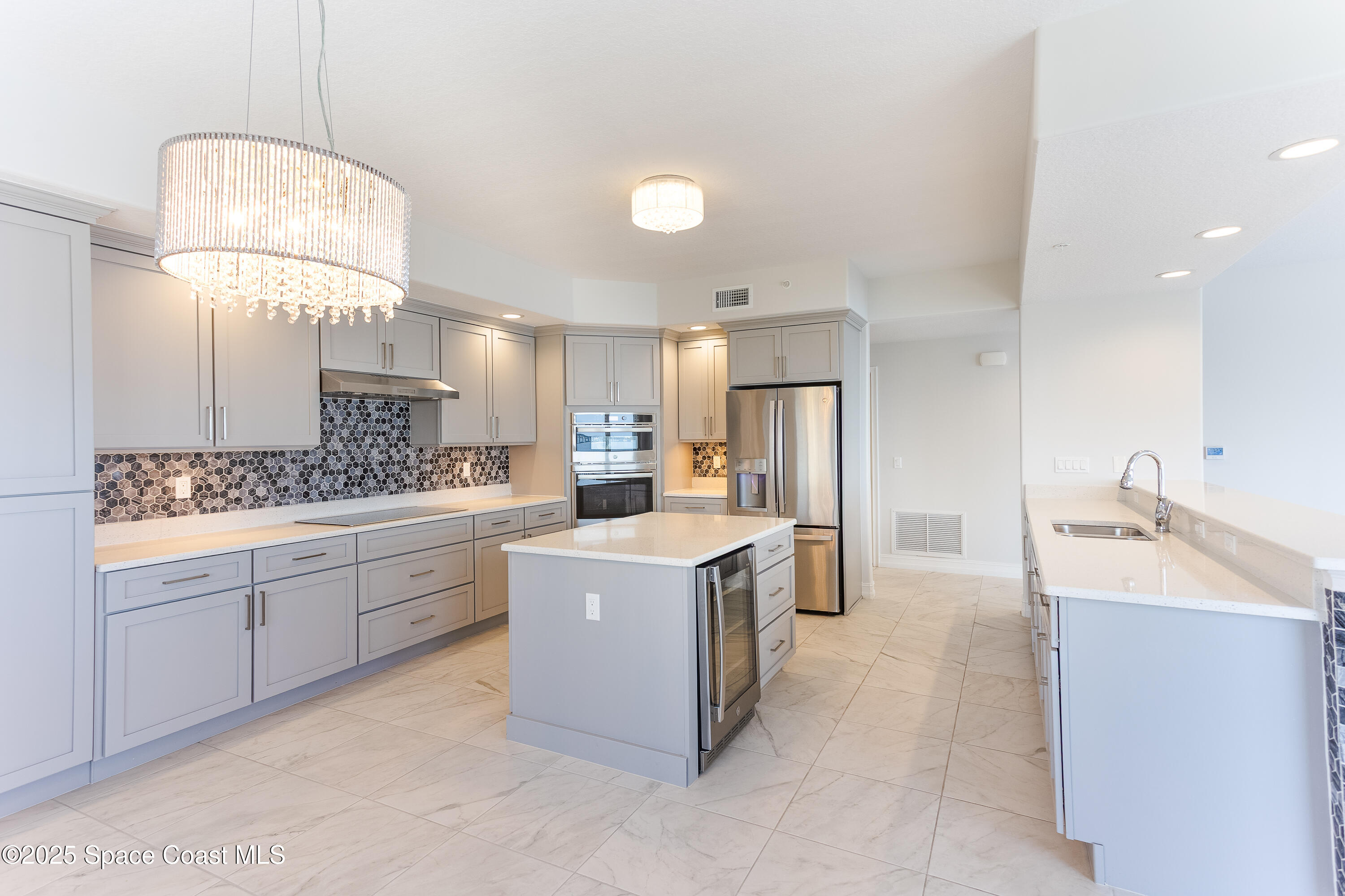 1465 S Harbor City Boulevard 304