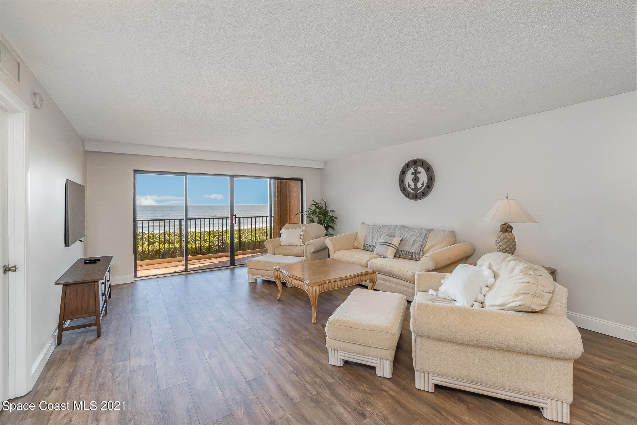 995 N Highway A1a 206