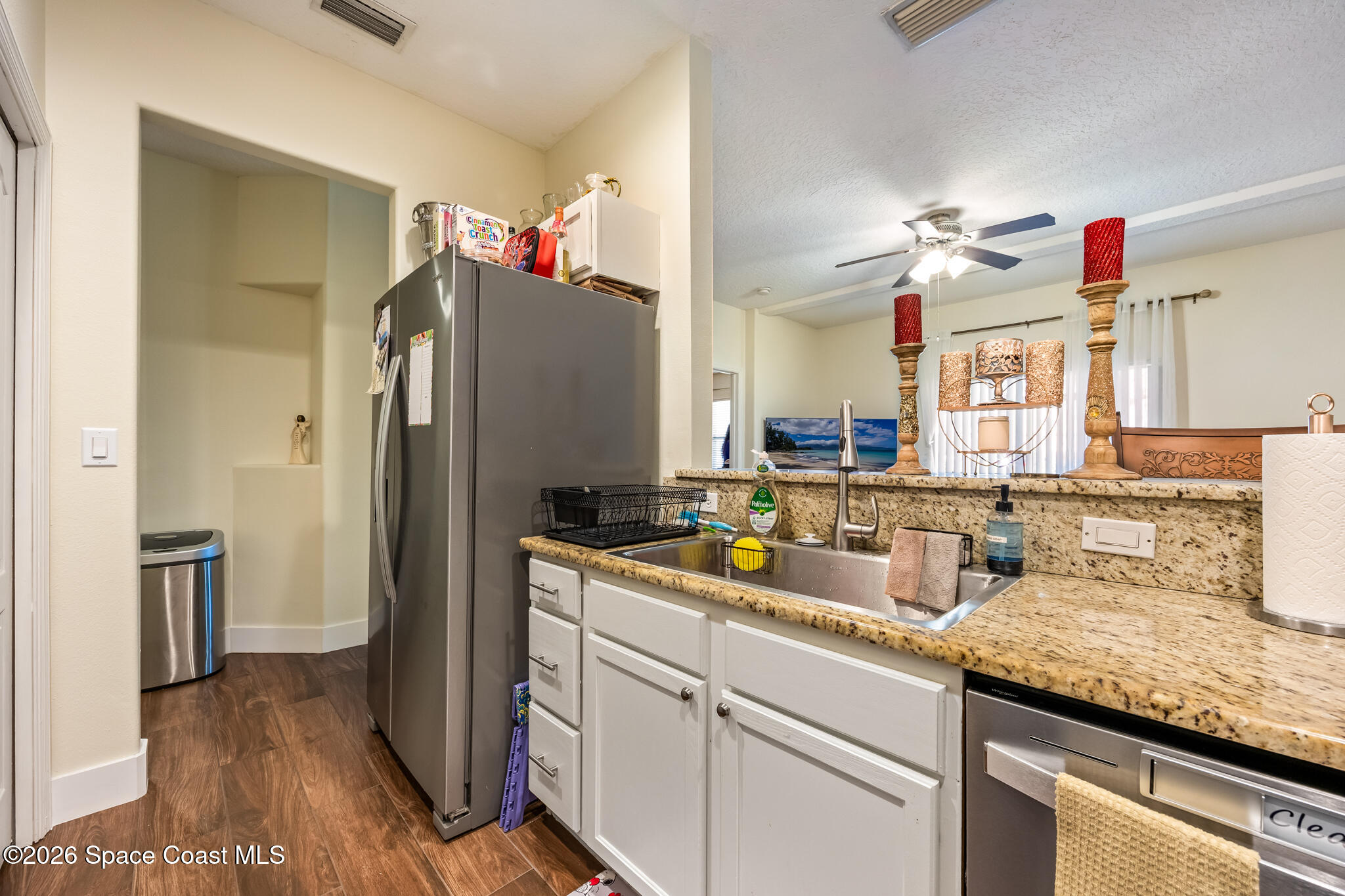 1020 Venetian Drive 102