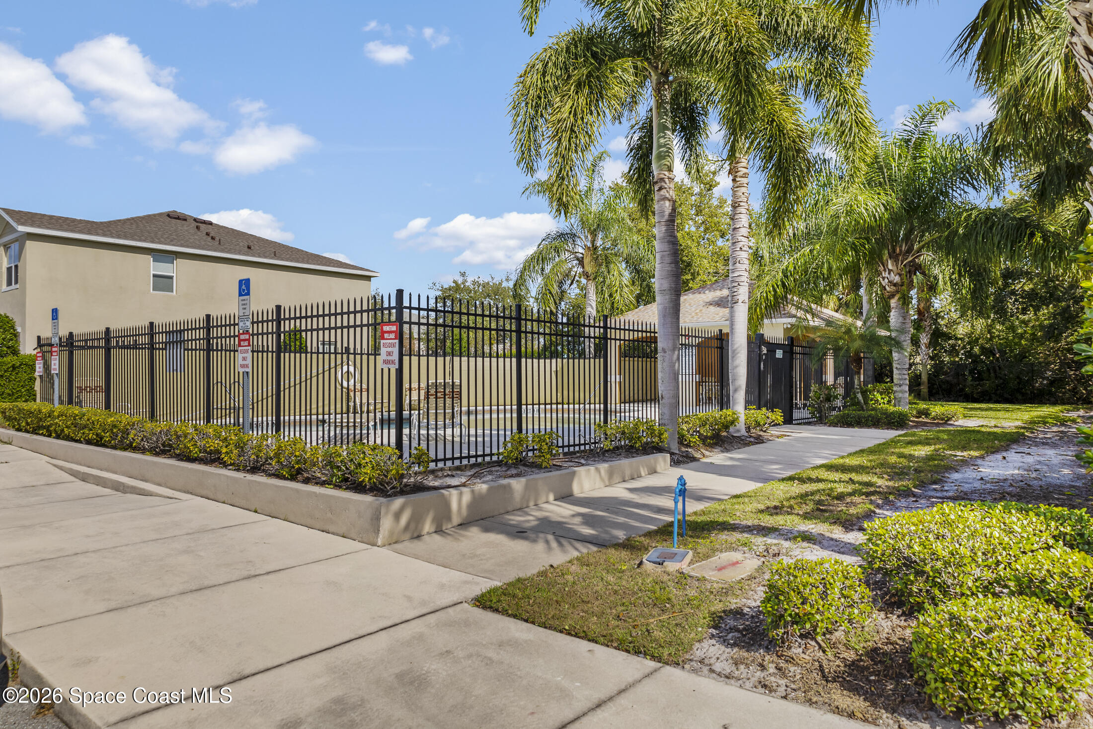 1020 Venetian Drive 102