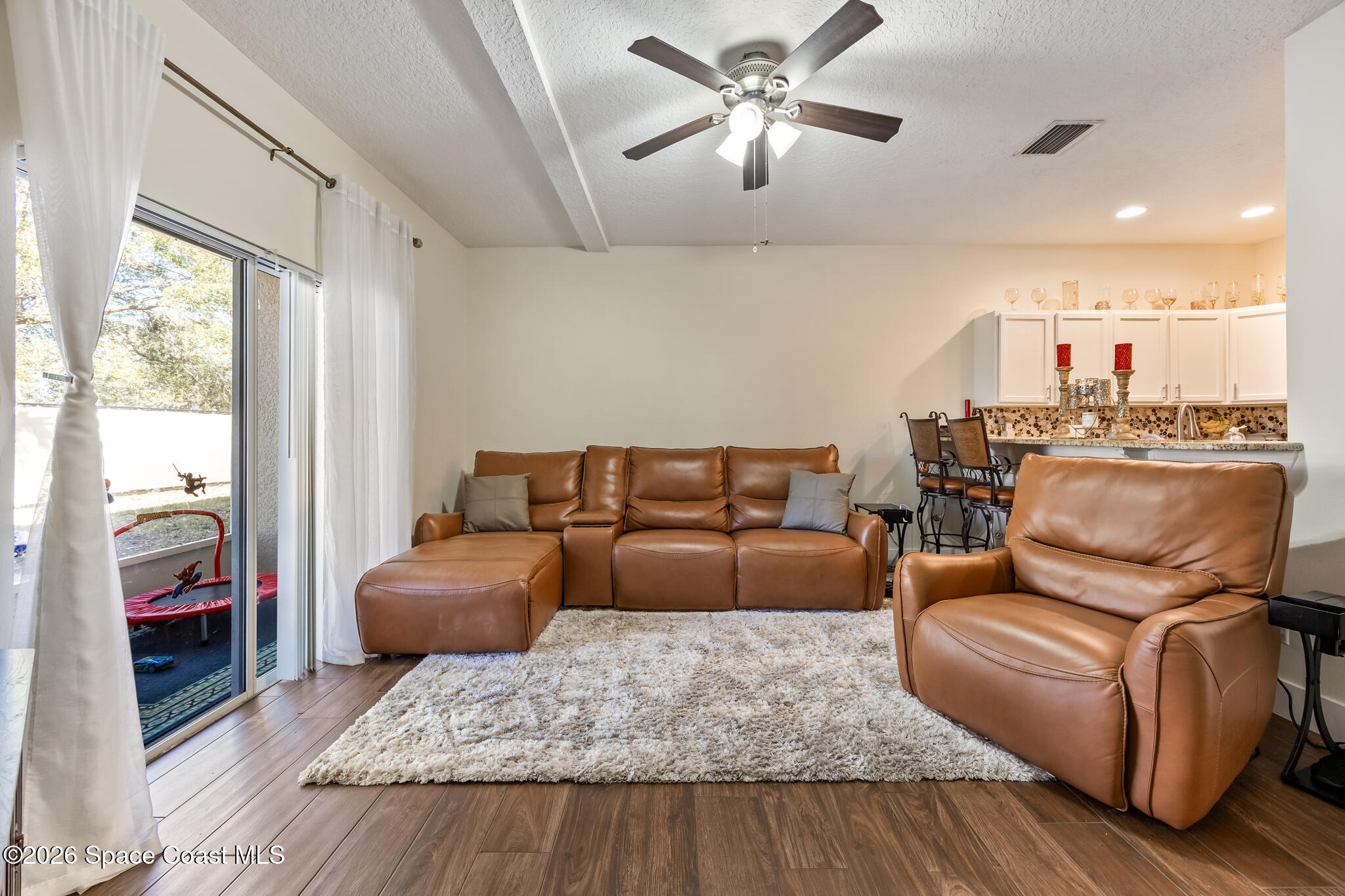 1020 Venetian Drive 102