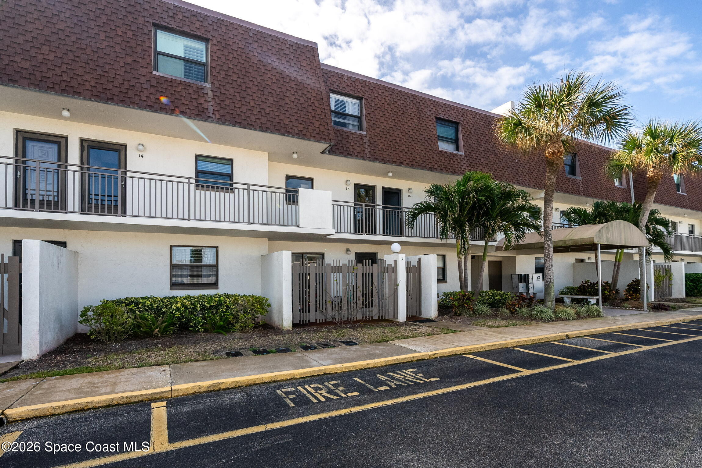 180 Paradise Boulevard 18015