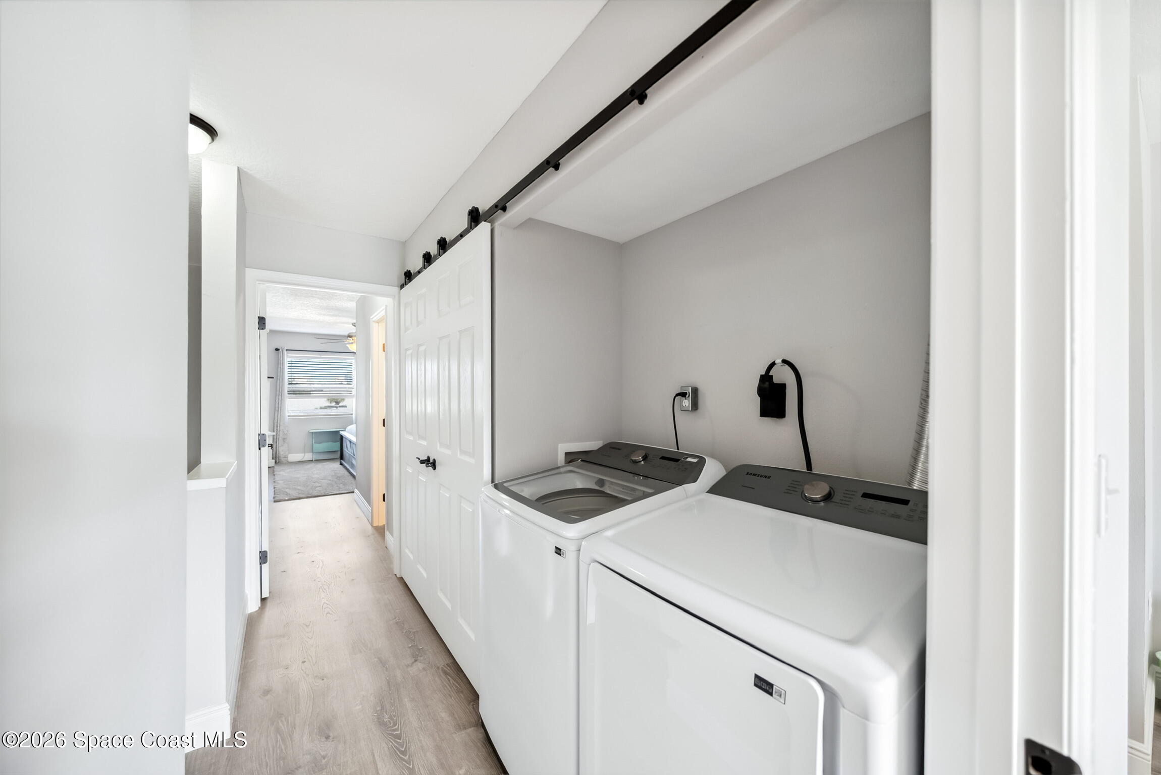 180 Paradise Boulevard 18015