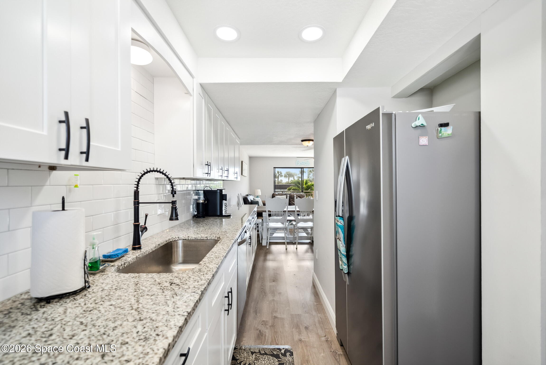 180 Paradise Boulevard 18015